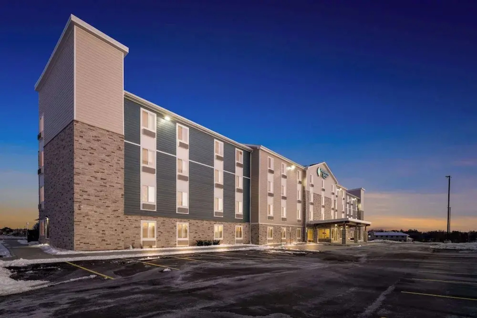 Woodspring Suites Loves Park Rockford