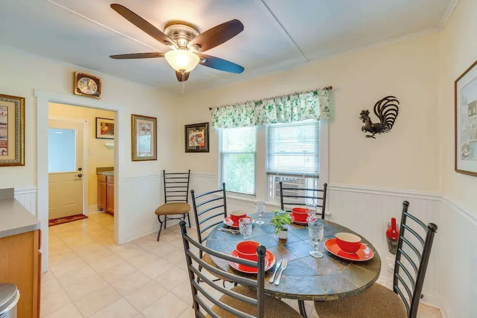 Como Cottage - Stay for 6!