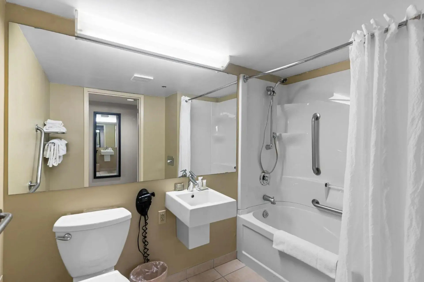 Country Inn & Suites by Radisson, Saskatoon, SK