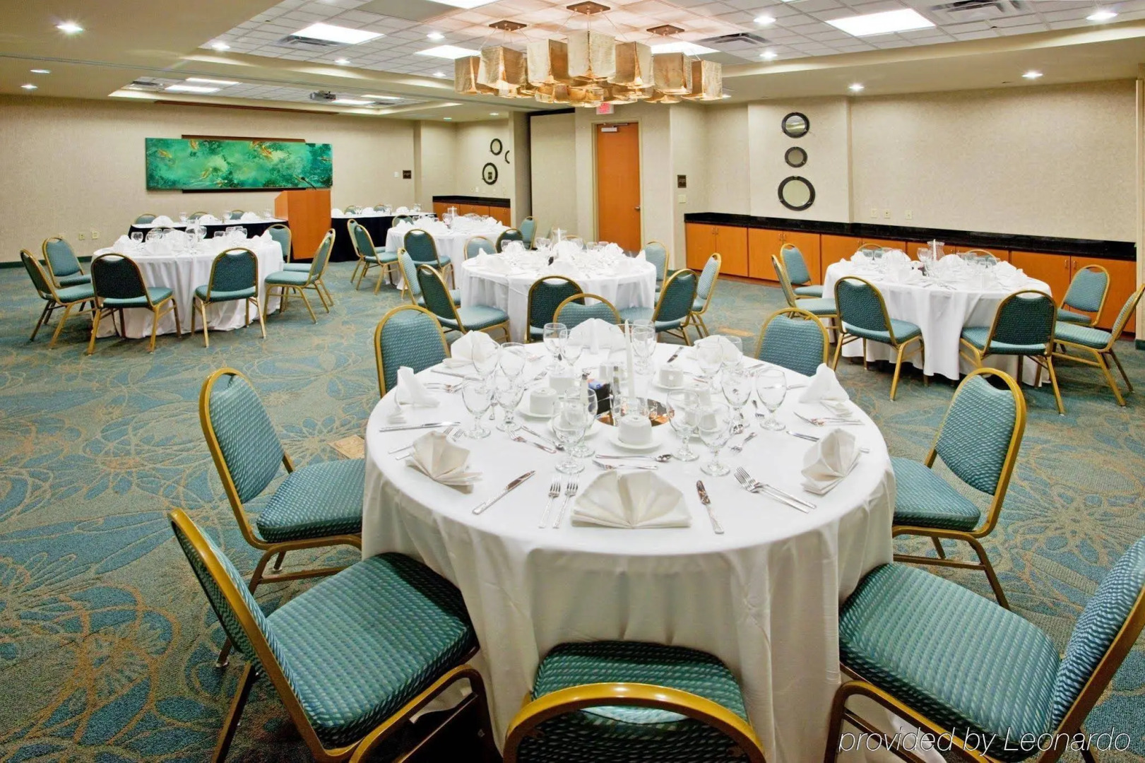 Holiday Inn Hotel & Suites Williamsburg-Historic Gateway by IHG