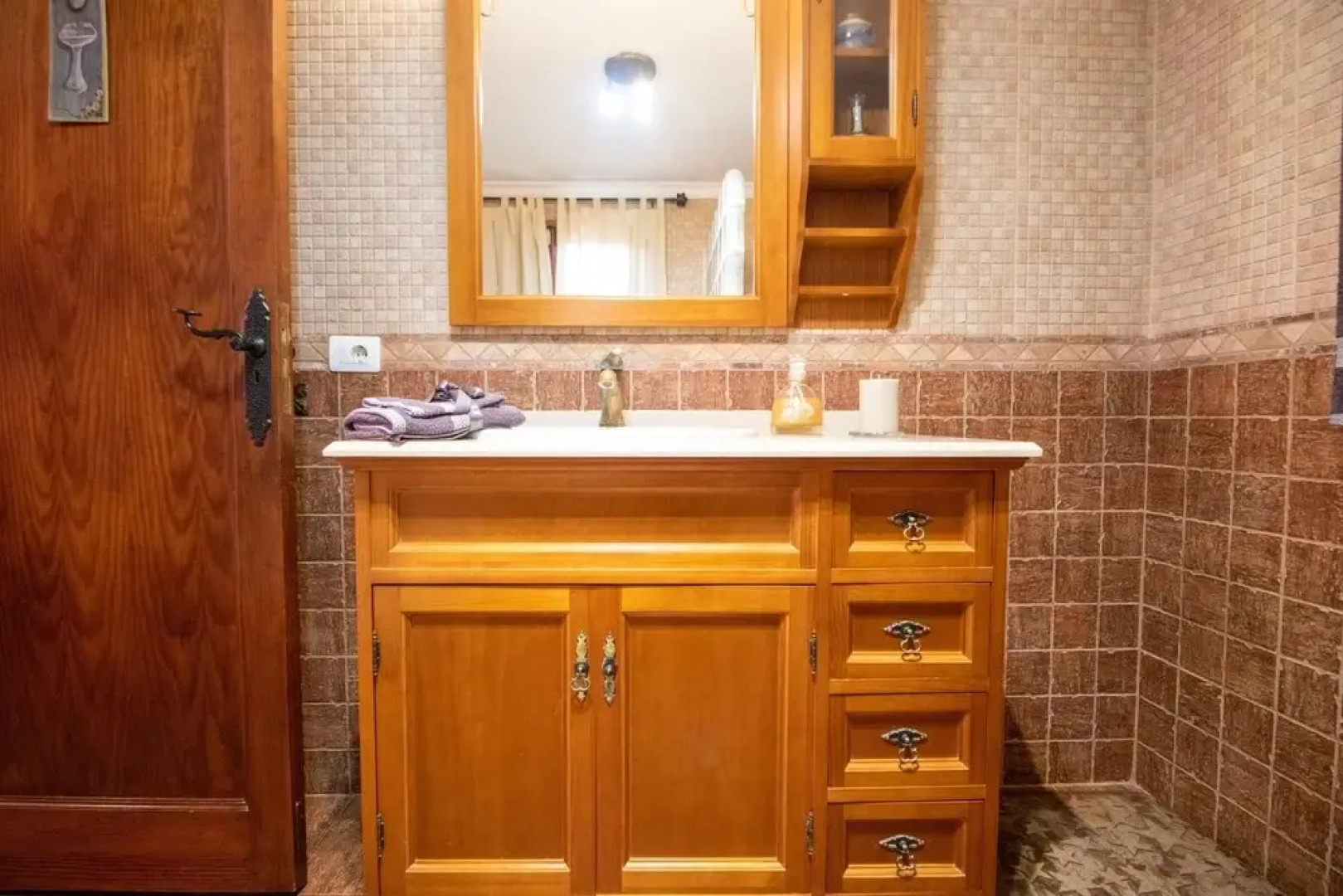 Mountain Chalet Sea Views & Pool Iptx