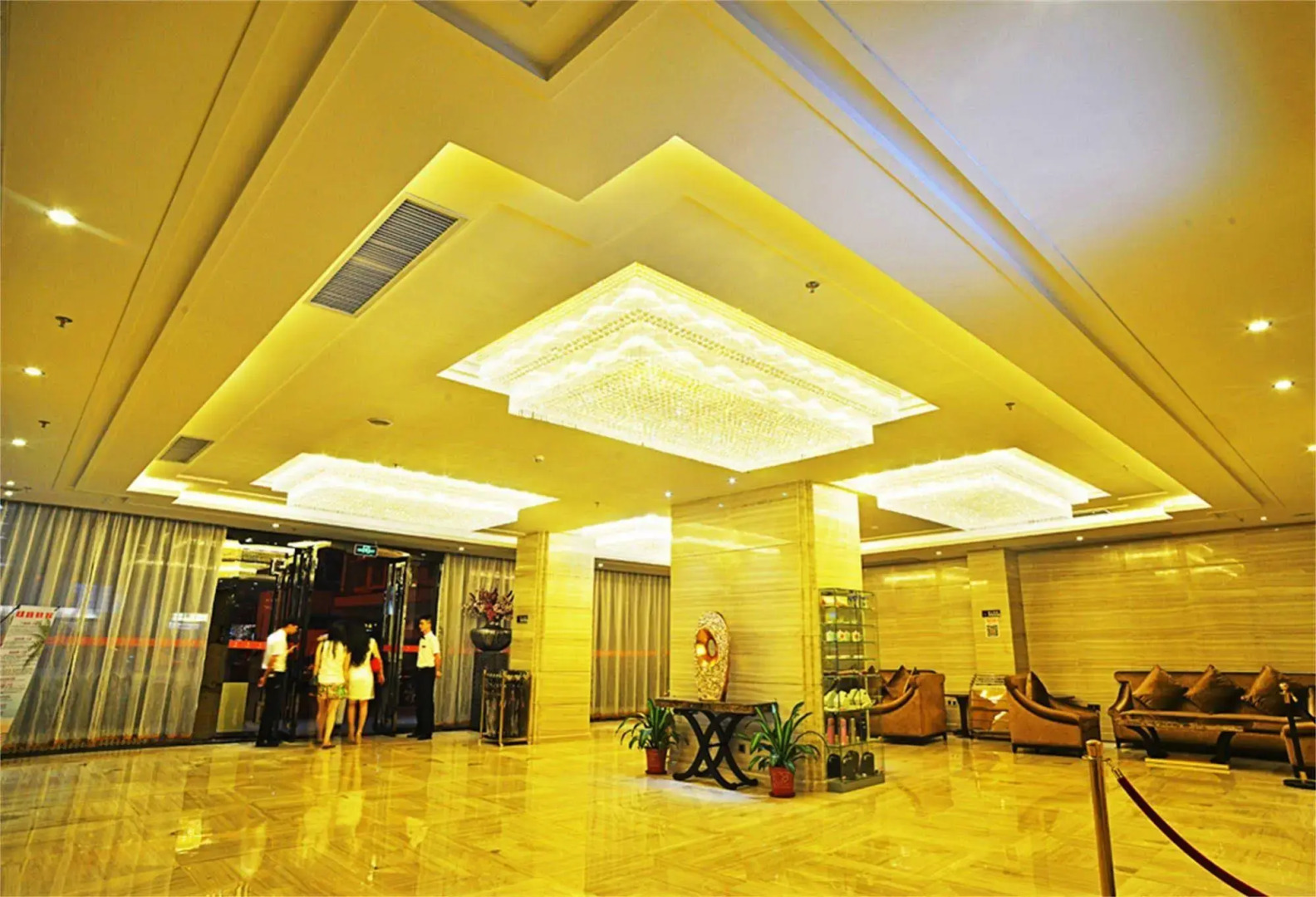 XingHe XiangJiang Hotel