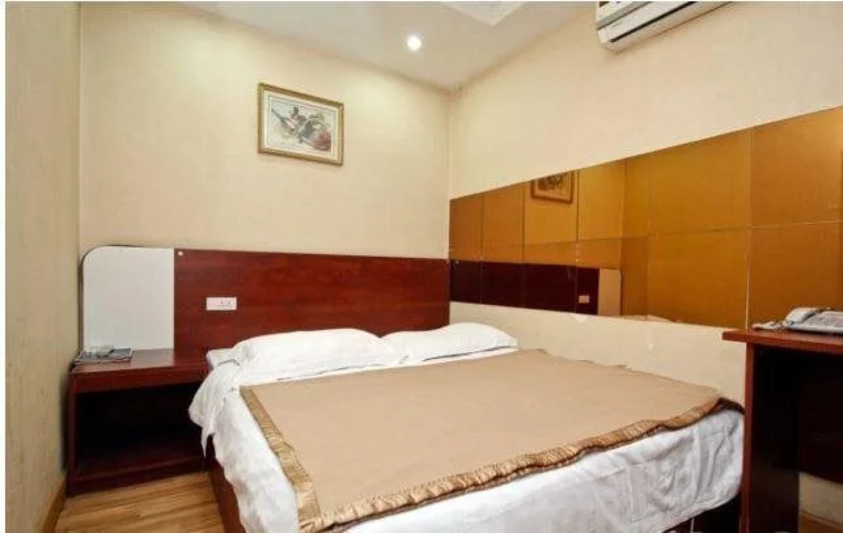 Jinzhai Holiday Business Hotel