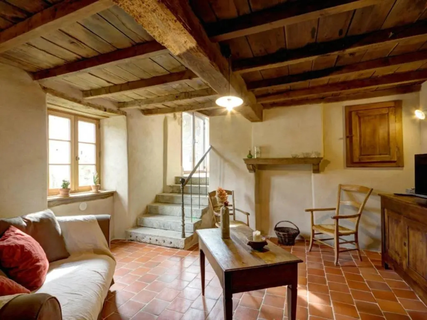 Gîte Saint-Just-la-Pendue, 3 pièces, 4 personnes - FR-1-496-51