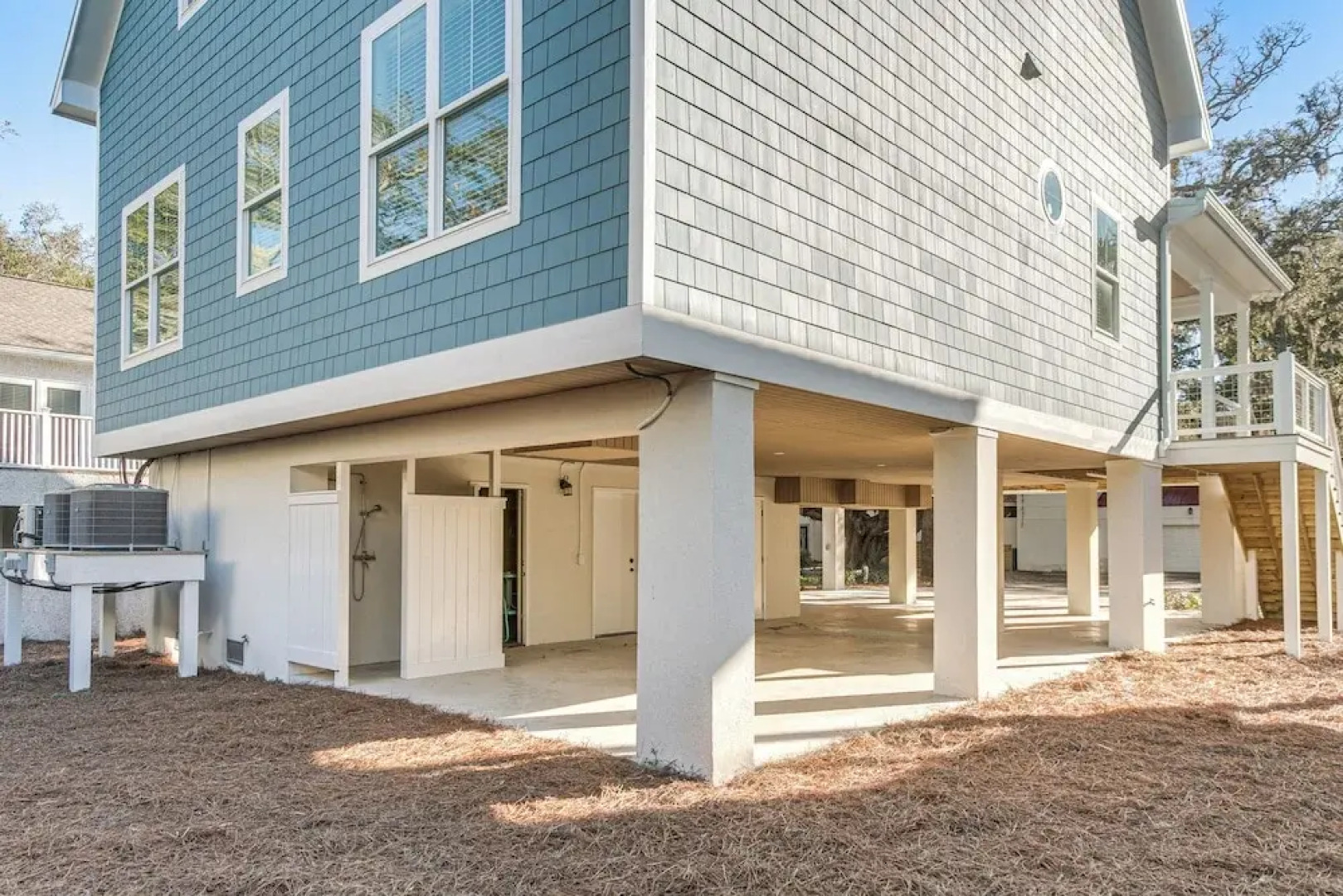 Walk to Public Beach: Hideaway in St Simons Island