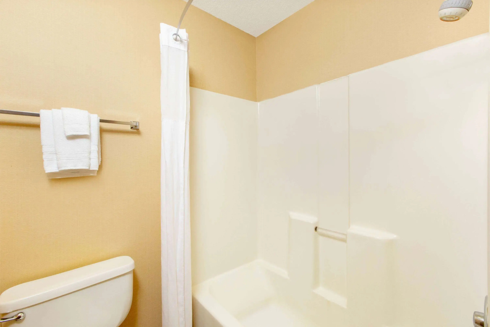 Days Inn by Wyndham Salina I-70