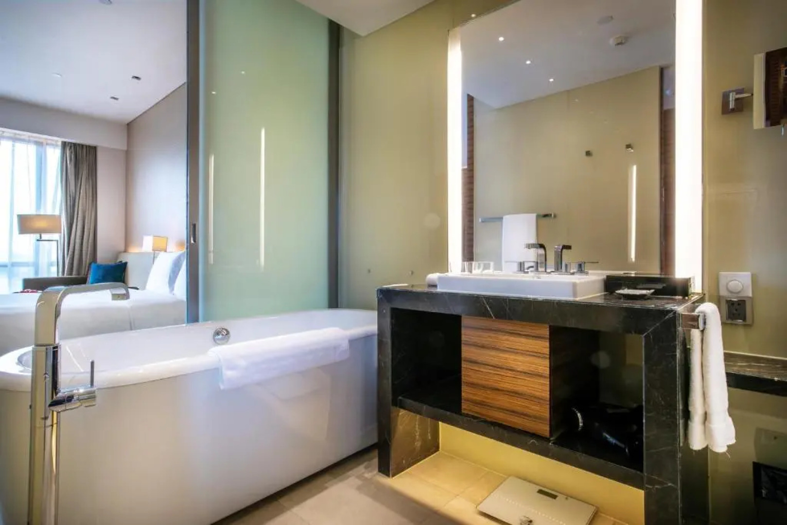 New World Guiyang Hotel