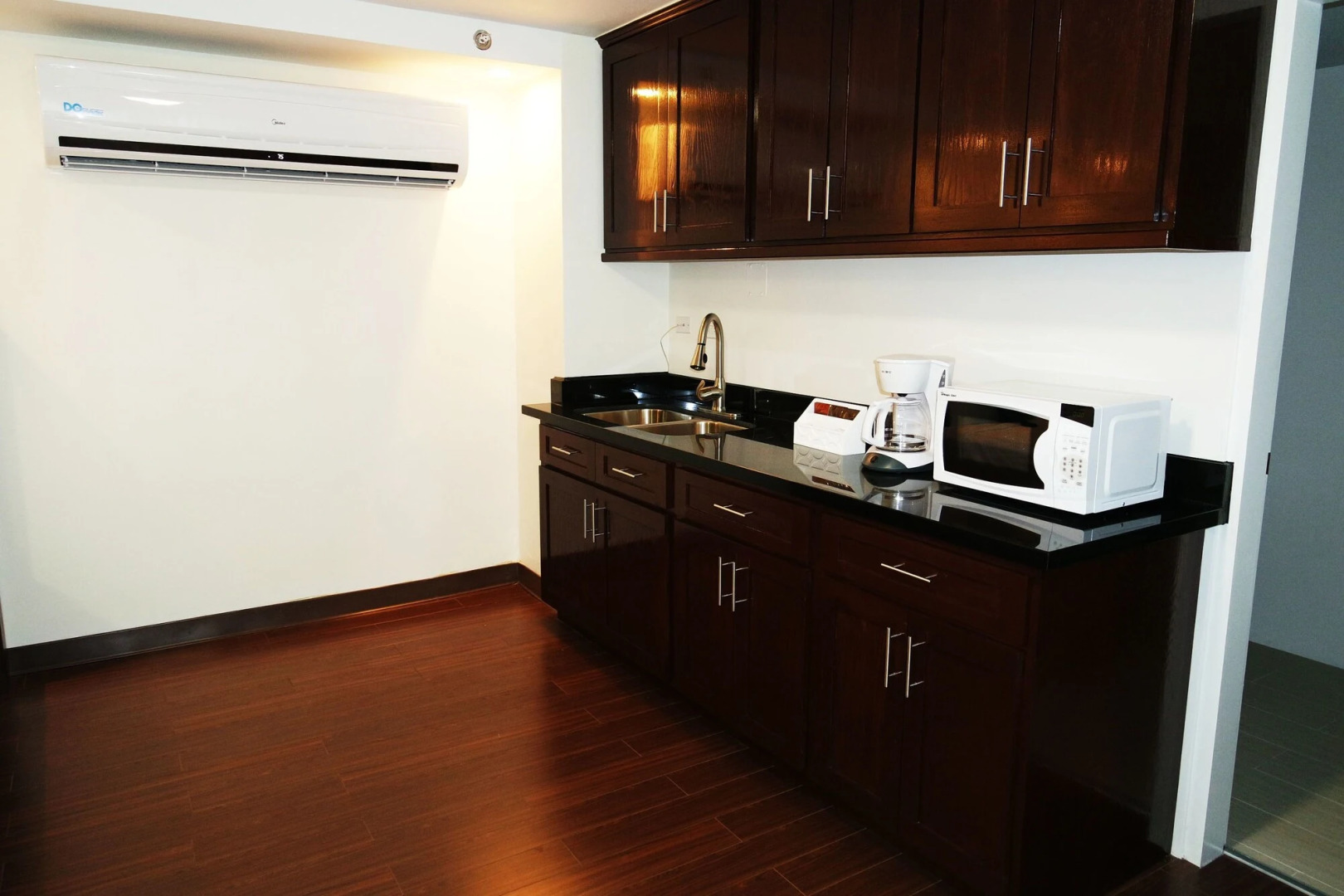 Oceanview Hotel & Residences