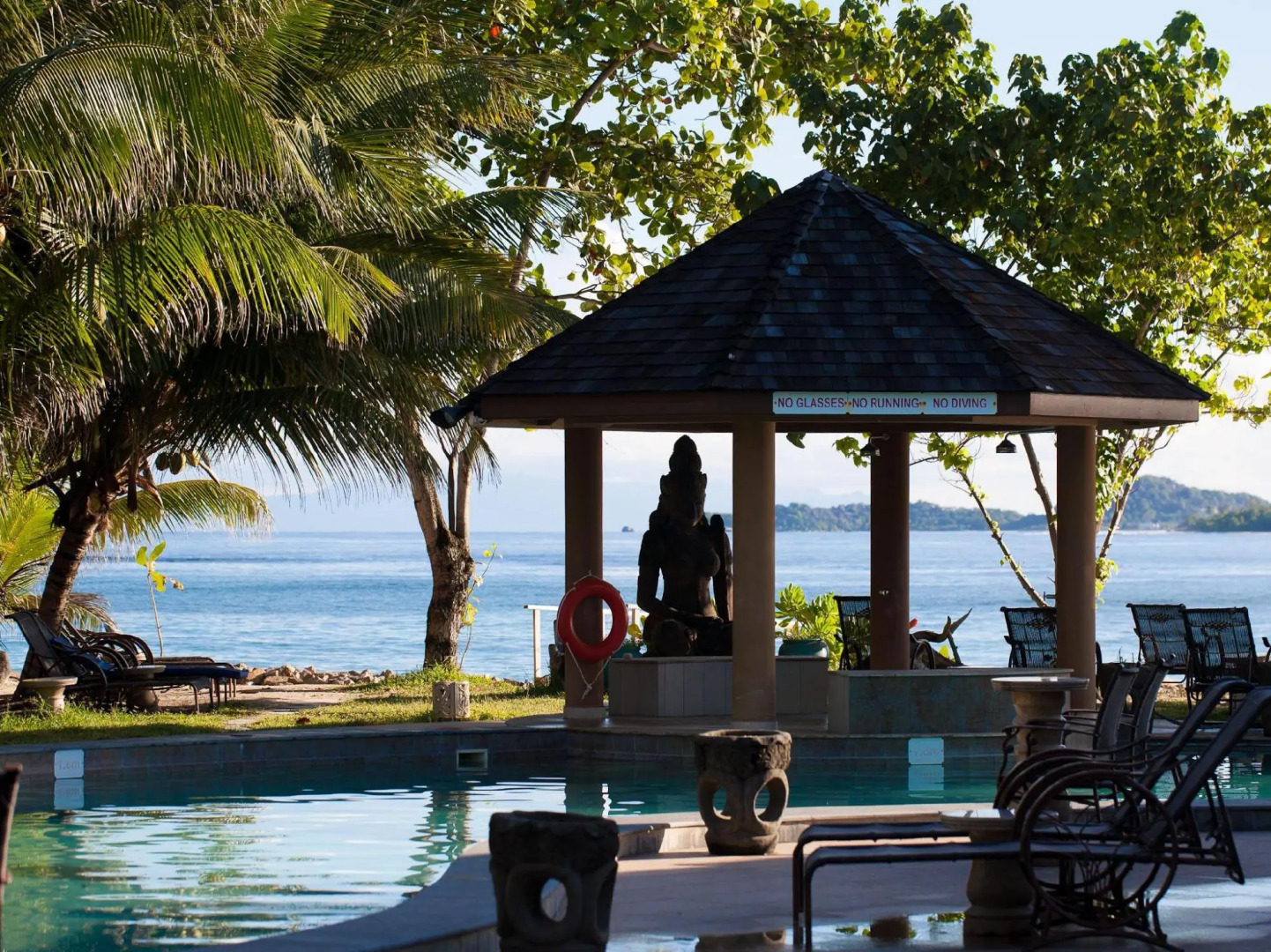 Castello Beach Hotel