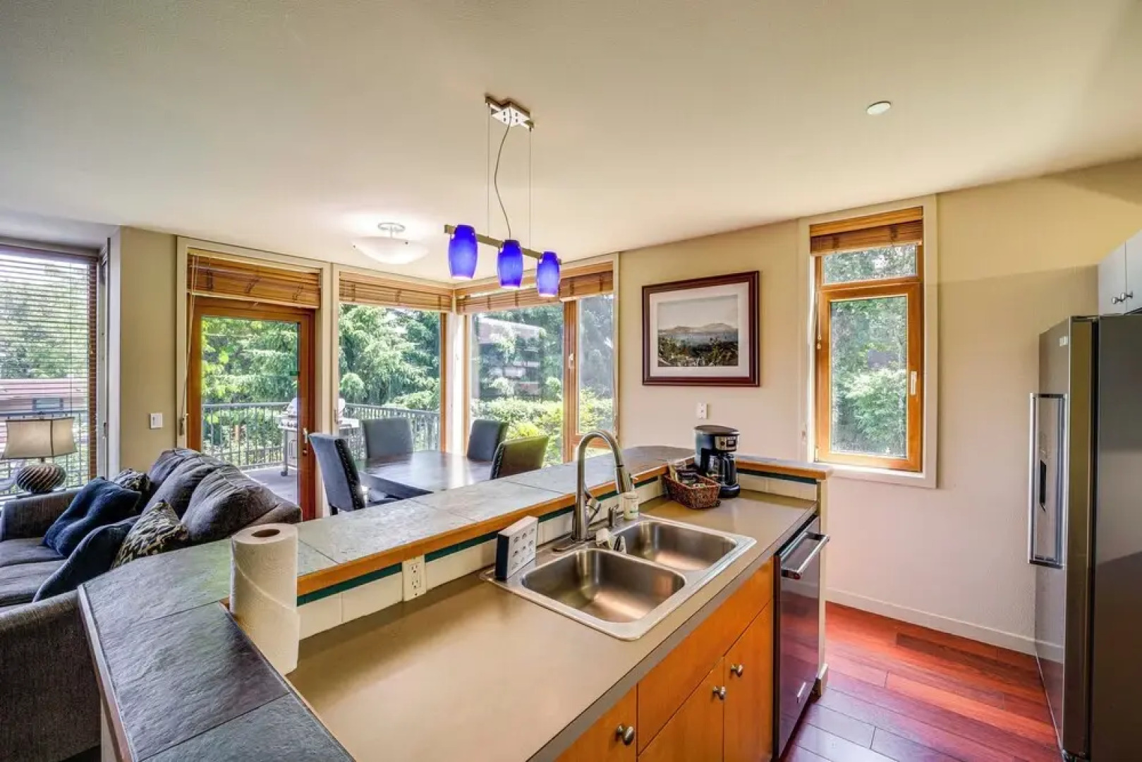 Steps to Lake Chelan: Condo w/ Resort Amenities!