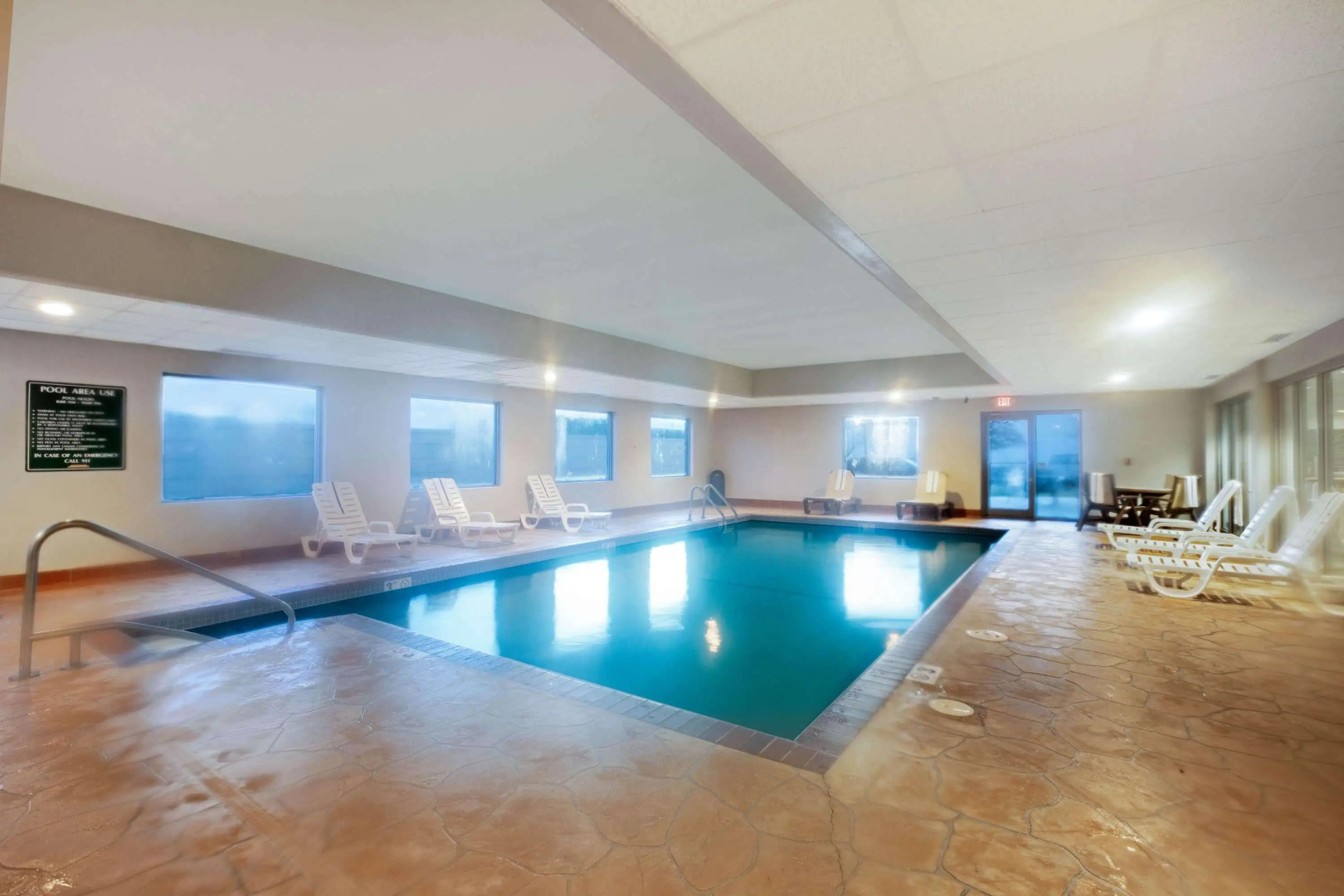 La Quinta Inn & Suites by Wyndham Omaha Airport Downtown