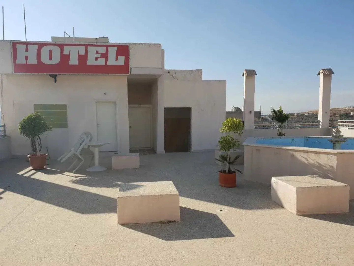 Hadrian's Gate Hotel