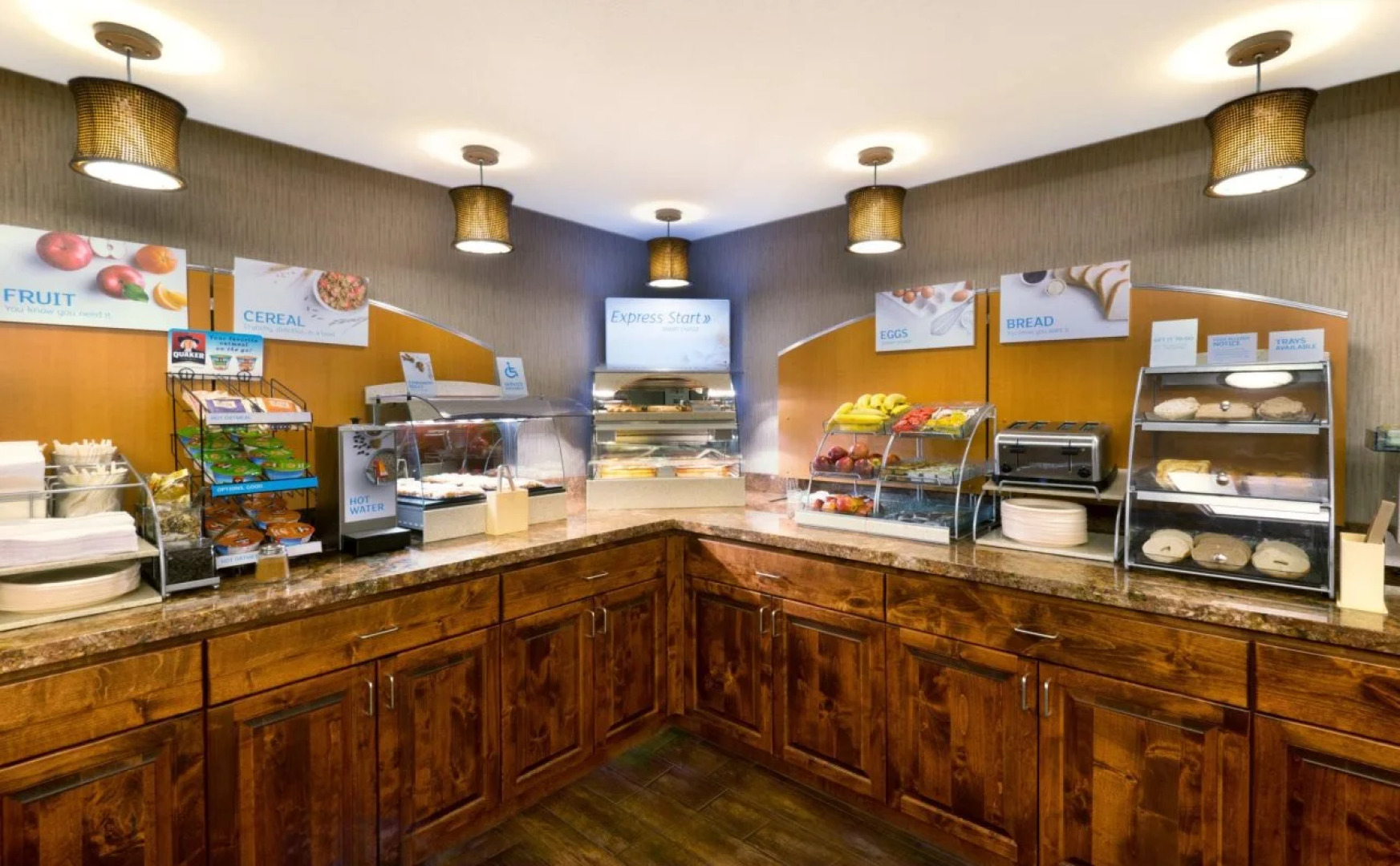 Holiday Inn Express Show Low by IHG