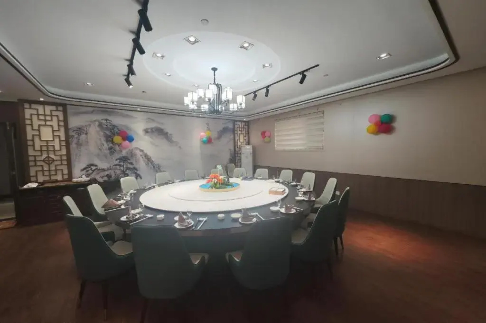 【locals】Taian Taishan District Baolongcity Square