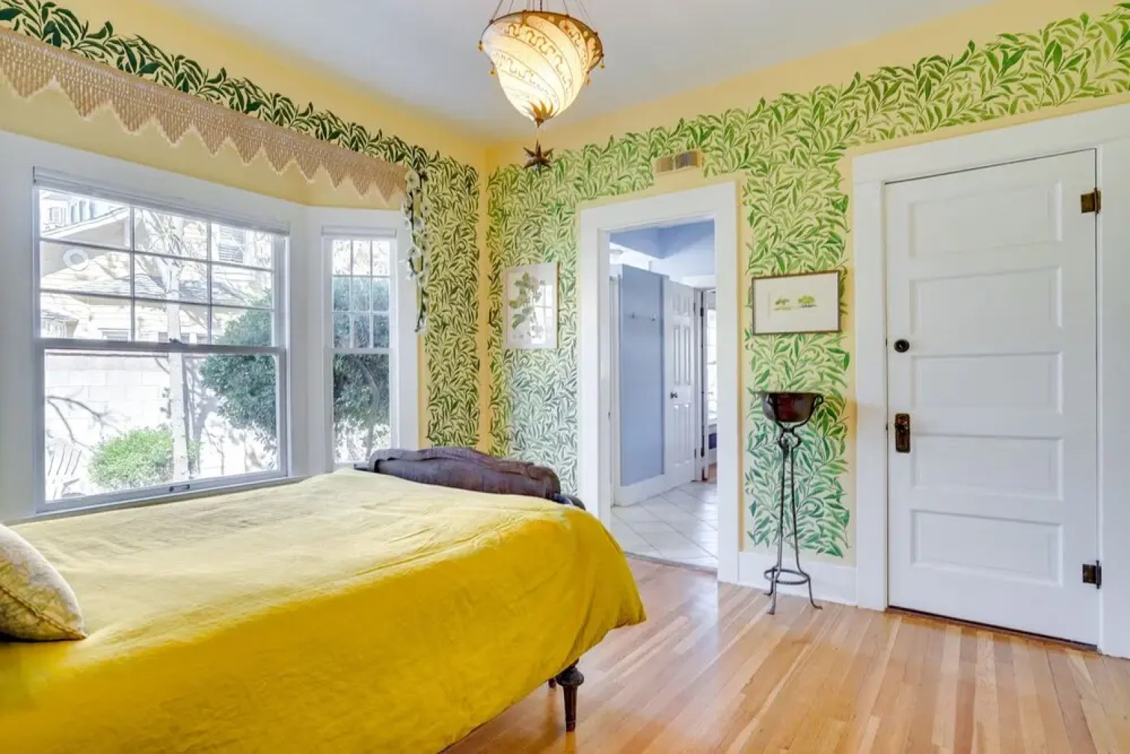 Vintage Home w/ Mtn Views: 12 Mi to Patagonia Lake