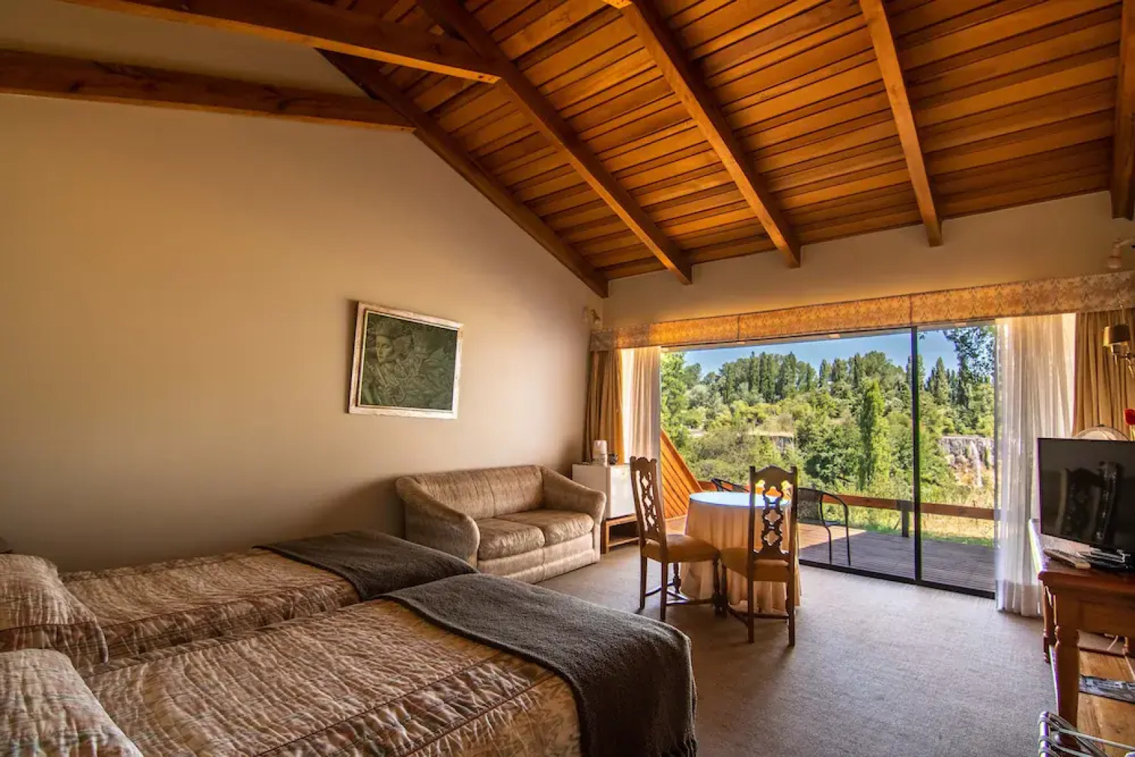 Hotel Salto del Laja