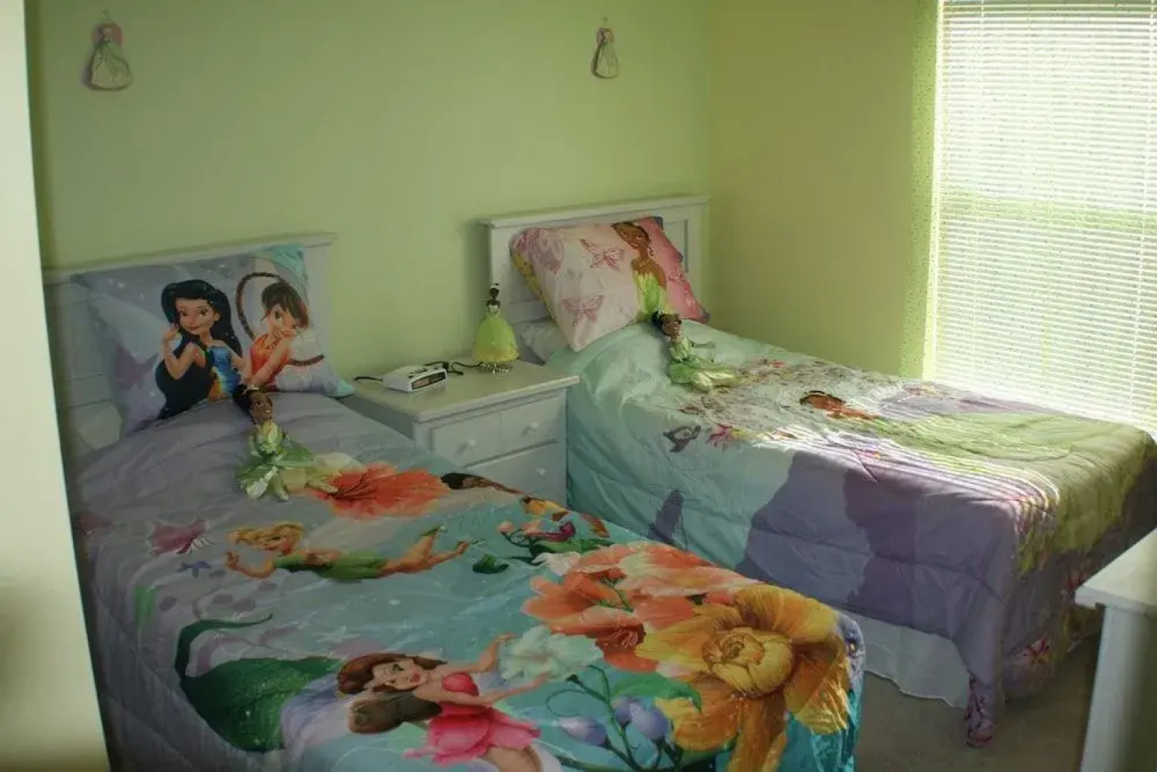 116MR-Dolphin Villa by RedAwning