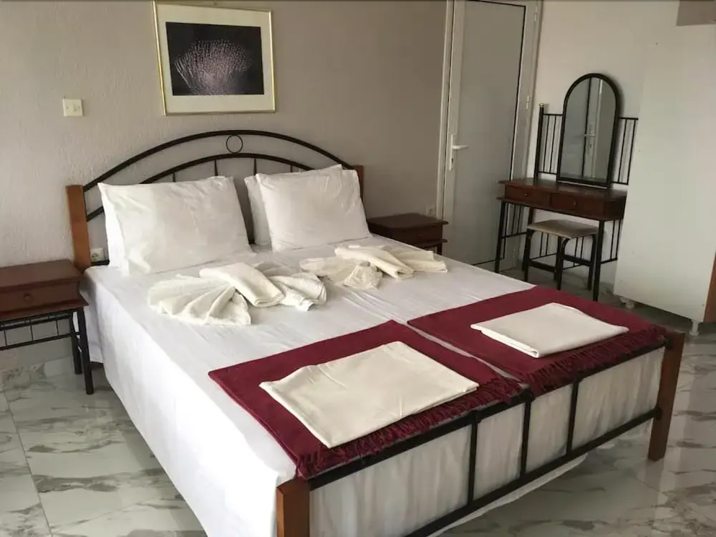 Villa Askamnia and Suites