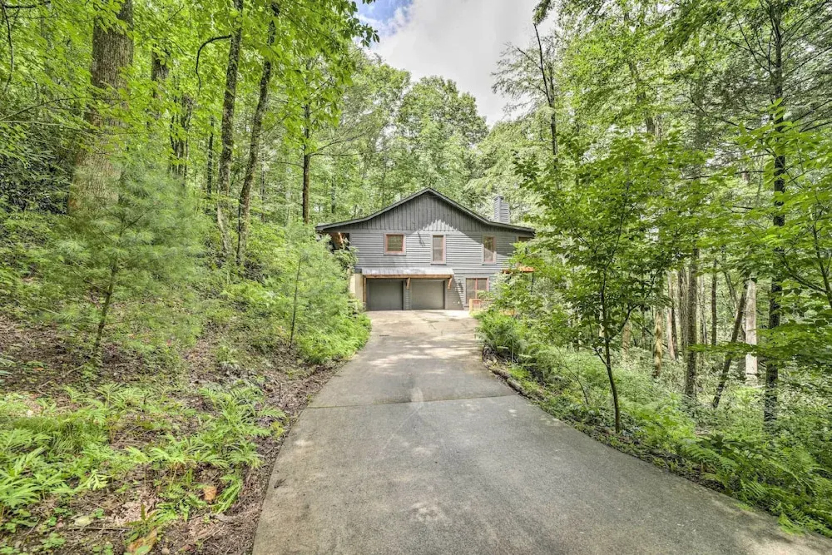 Secluded Sapphire Chalet w/ Game Room + Decks