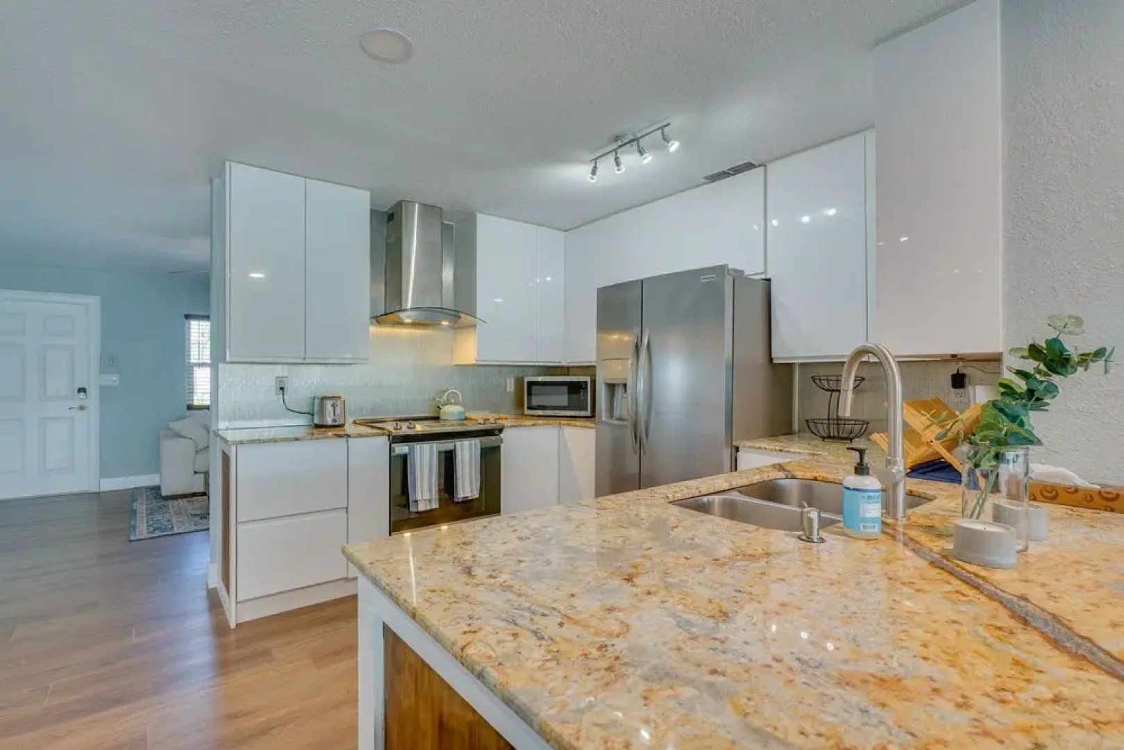 North Fort Myers Home w/ Hot Tub & Boat Dock