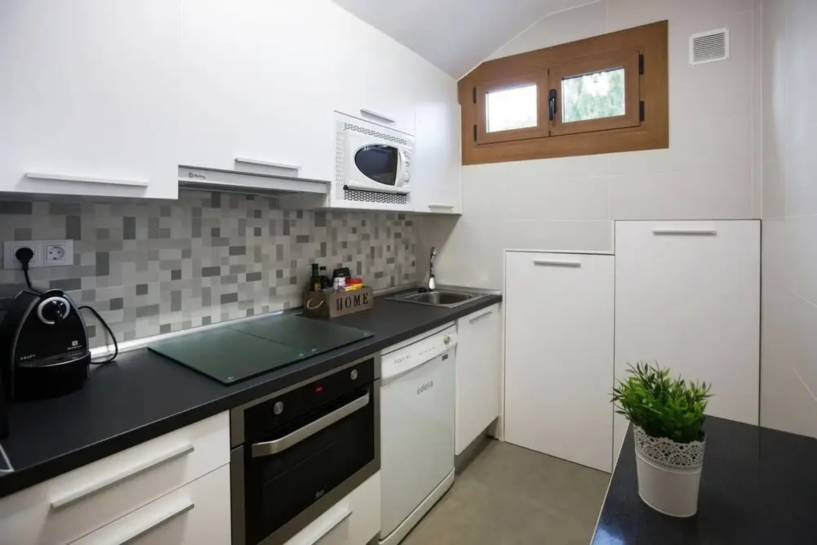 Foratata by Keywii. 6paxs. Sallent de Gallego