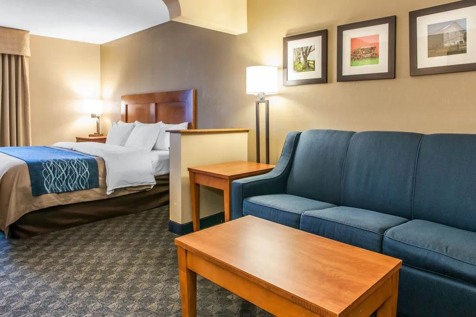 Holiday Inn Express And Suites Napoleon