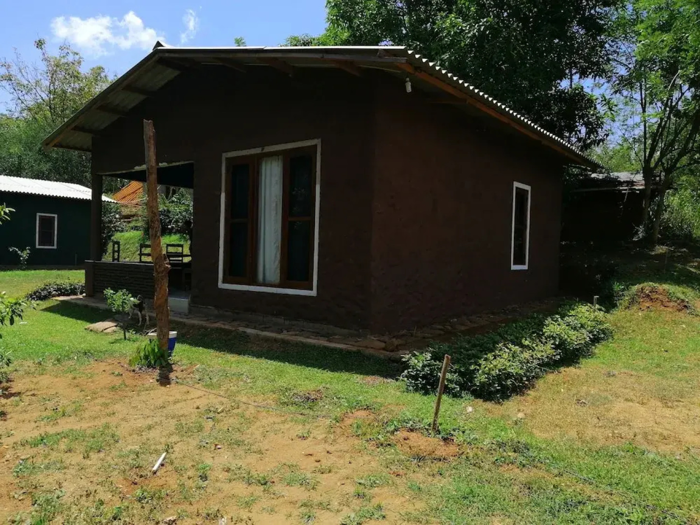 Silent Bungalow River Side