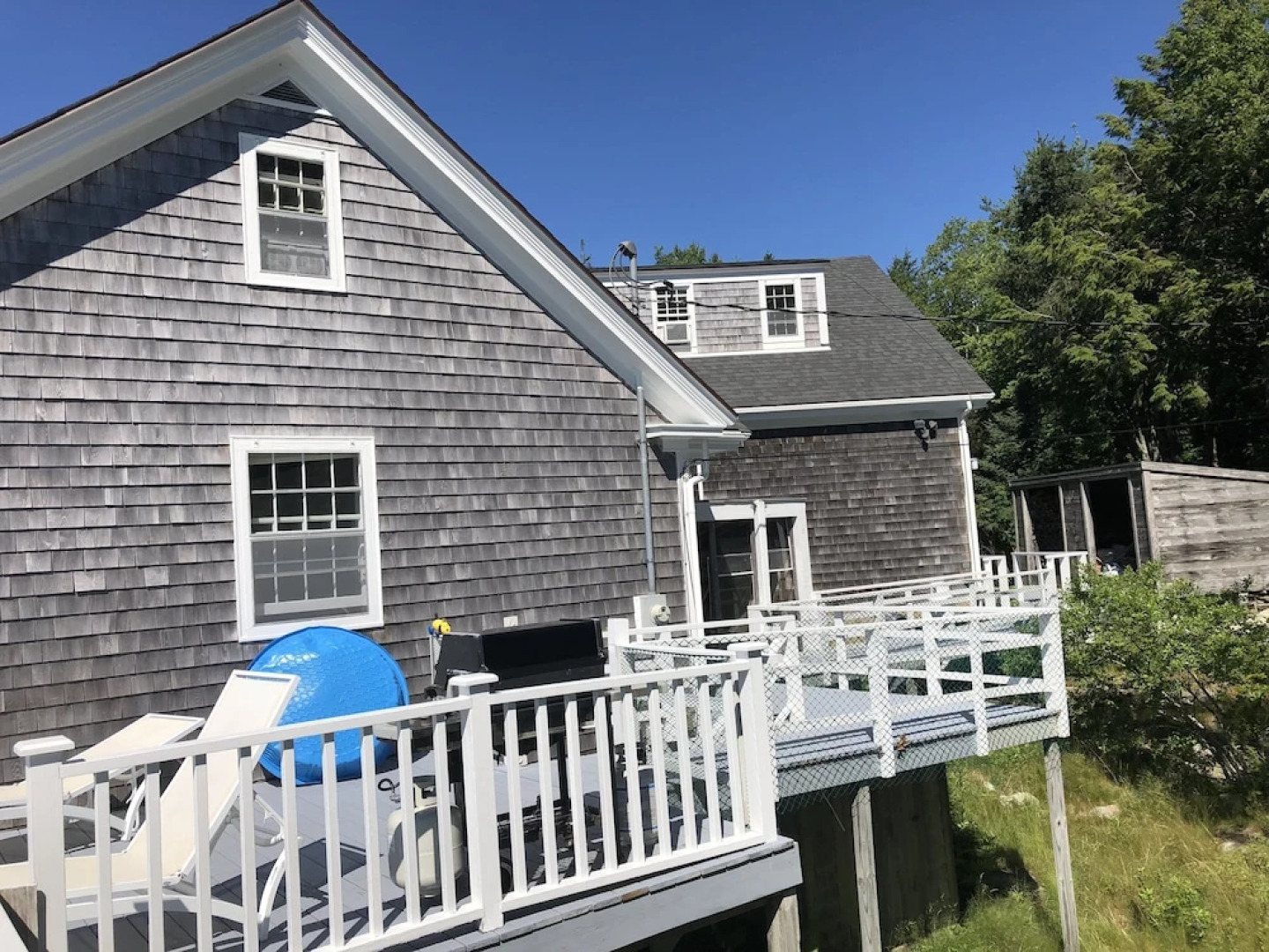 Family-friendly 4br W/ Ocean Views 4 Bedroom Home