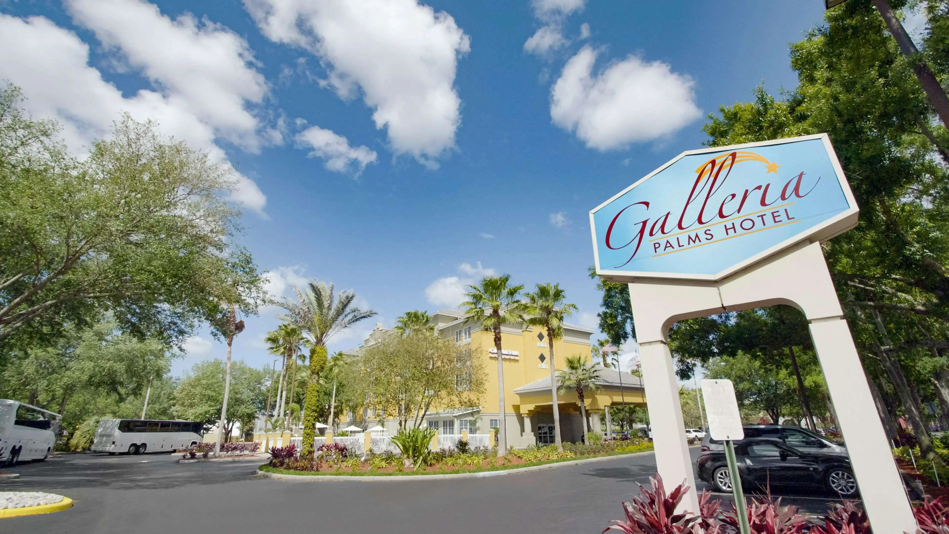 Galleria Palms Hotel