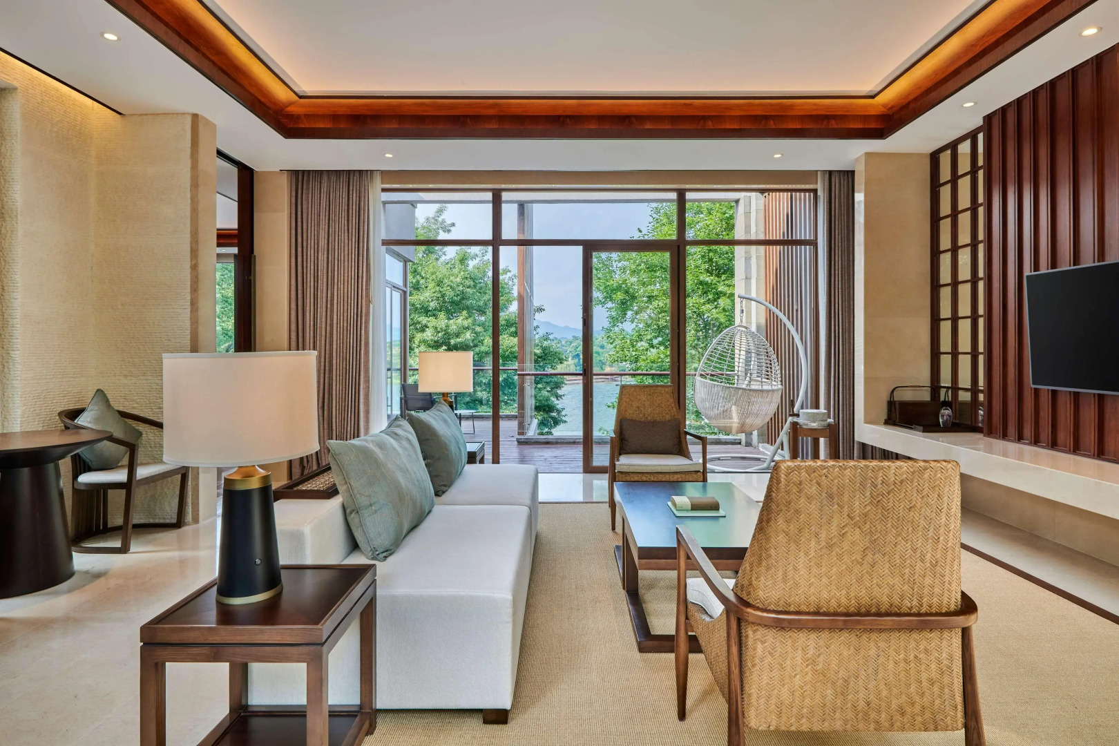 Lushan West Sea Resort, Curio Collection by Hilton
