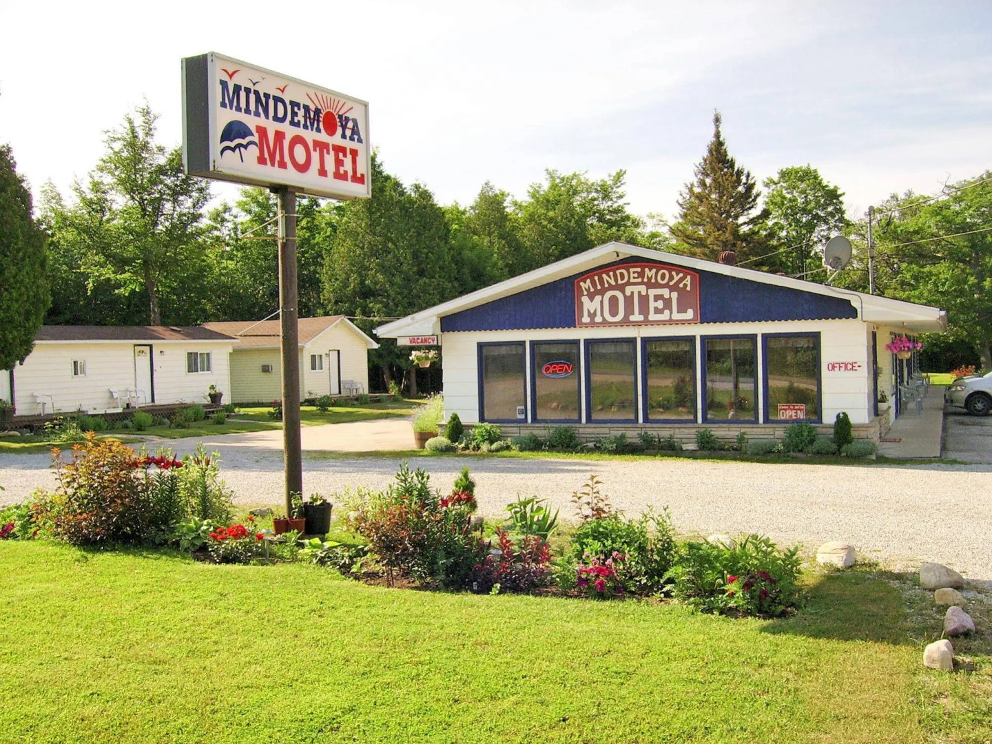 Mindemoya Motel