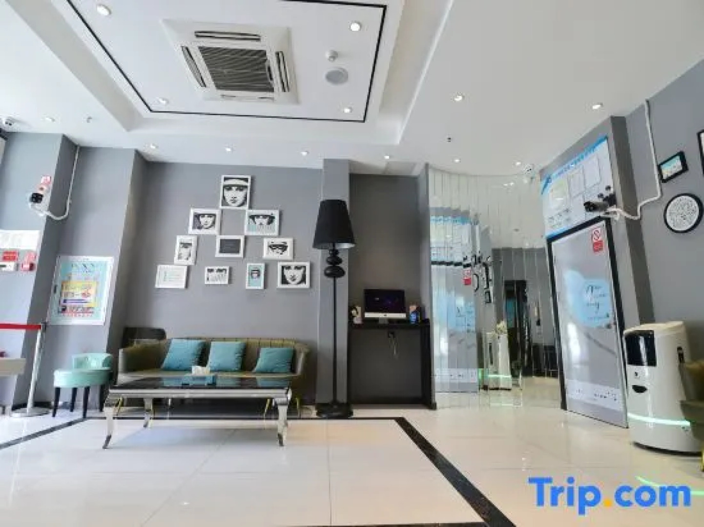 Xana Lite Korla Shihua Avenue Longquehe