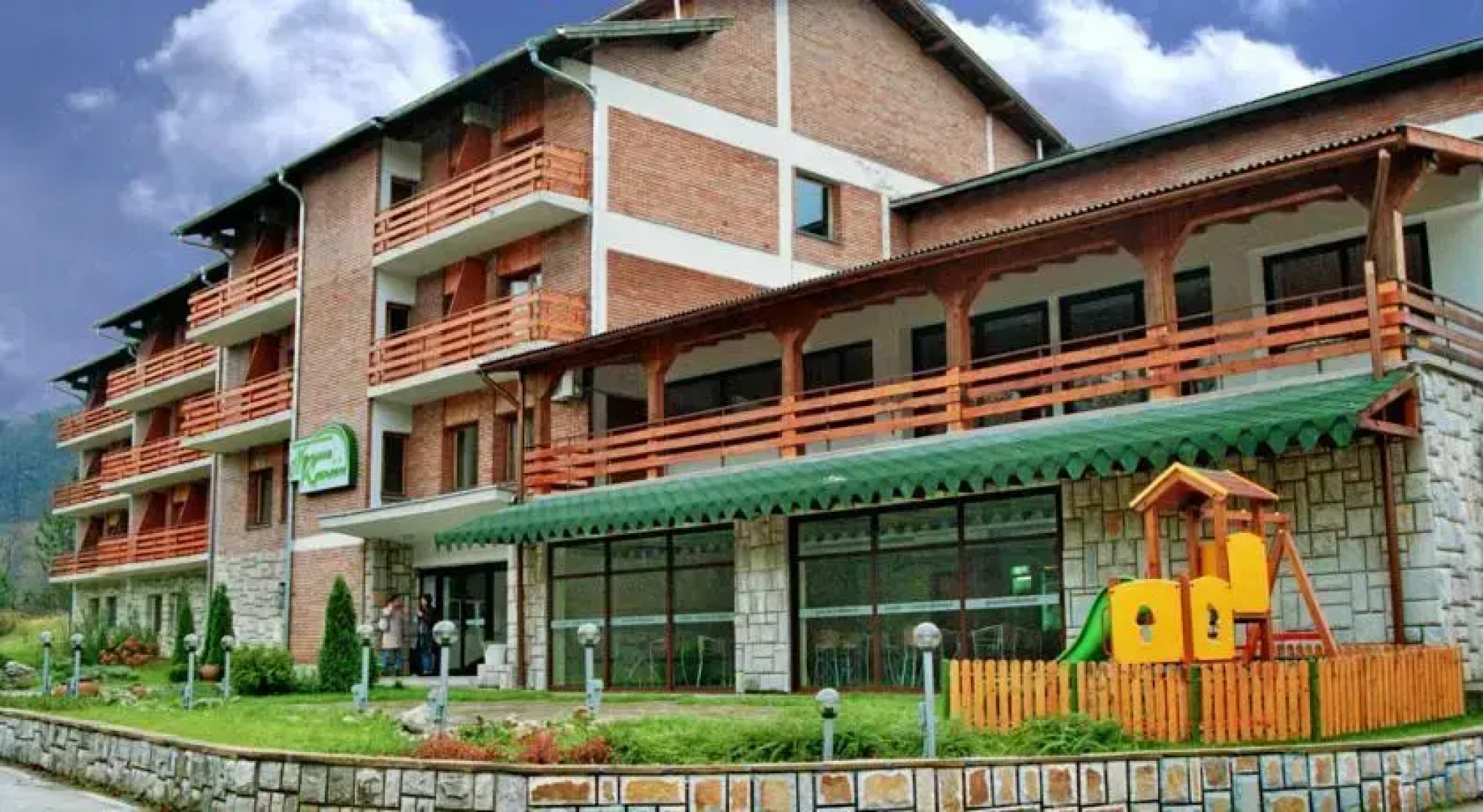 Tourist center Momina Krepost