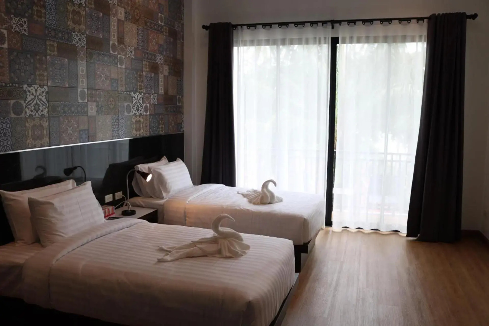 Prasarnsook Villa Beach Resort (SHA Extra Plus)