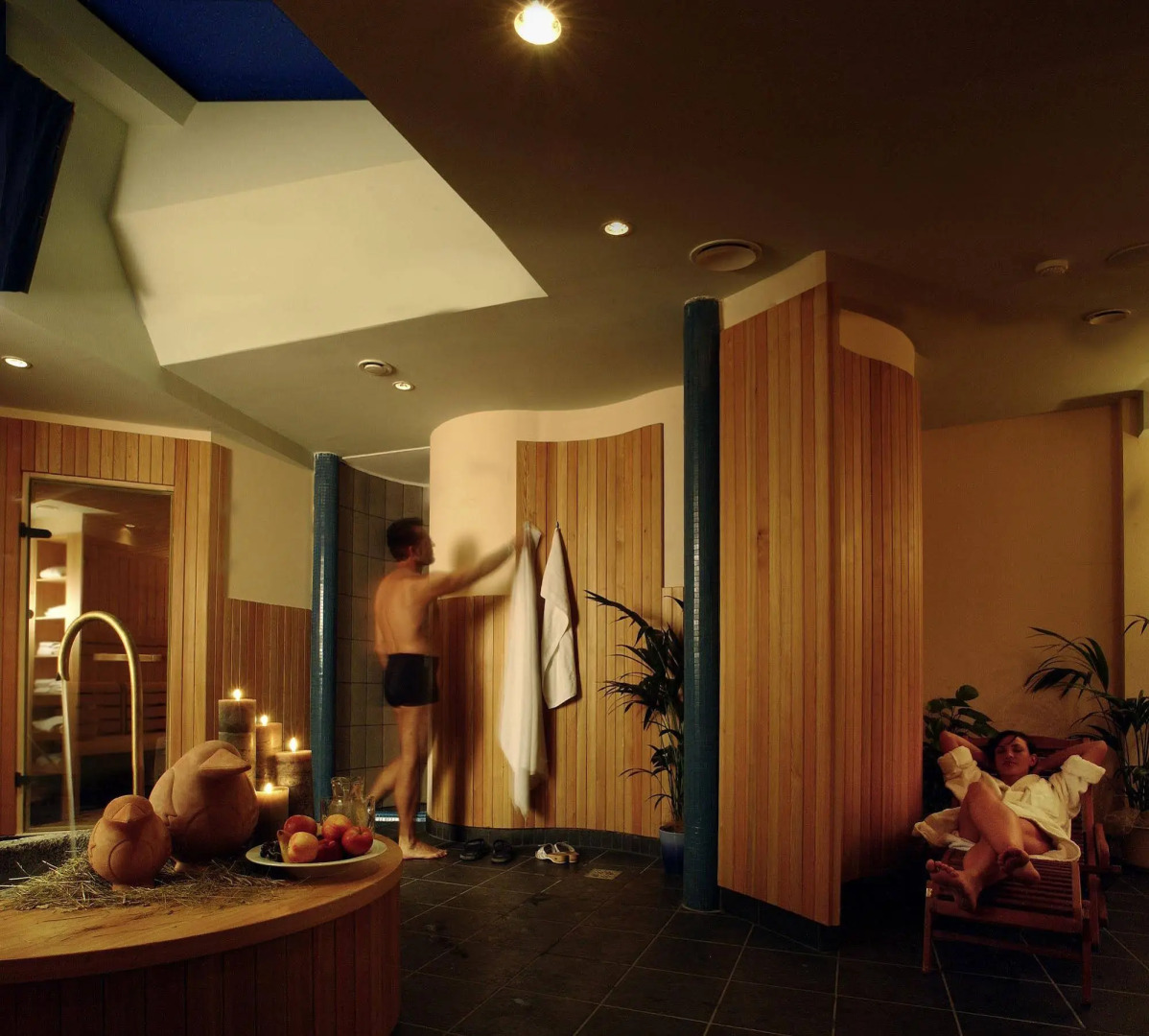 Hotel KRONE - eat, drink, stay