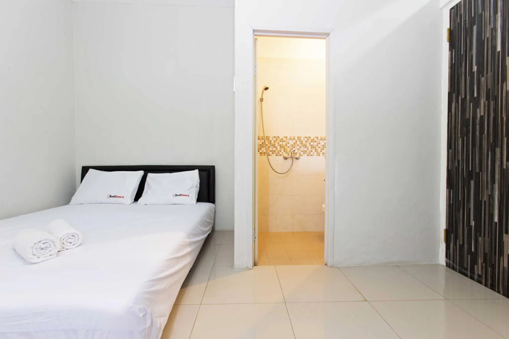 RedDoorz Near Manggarai Station