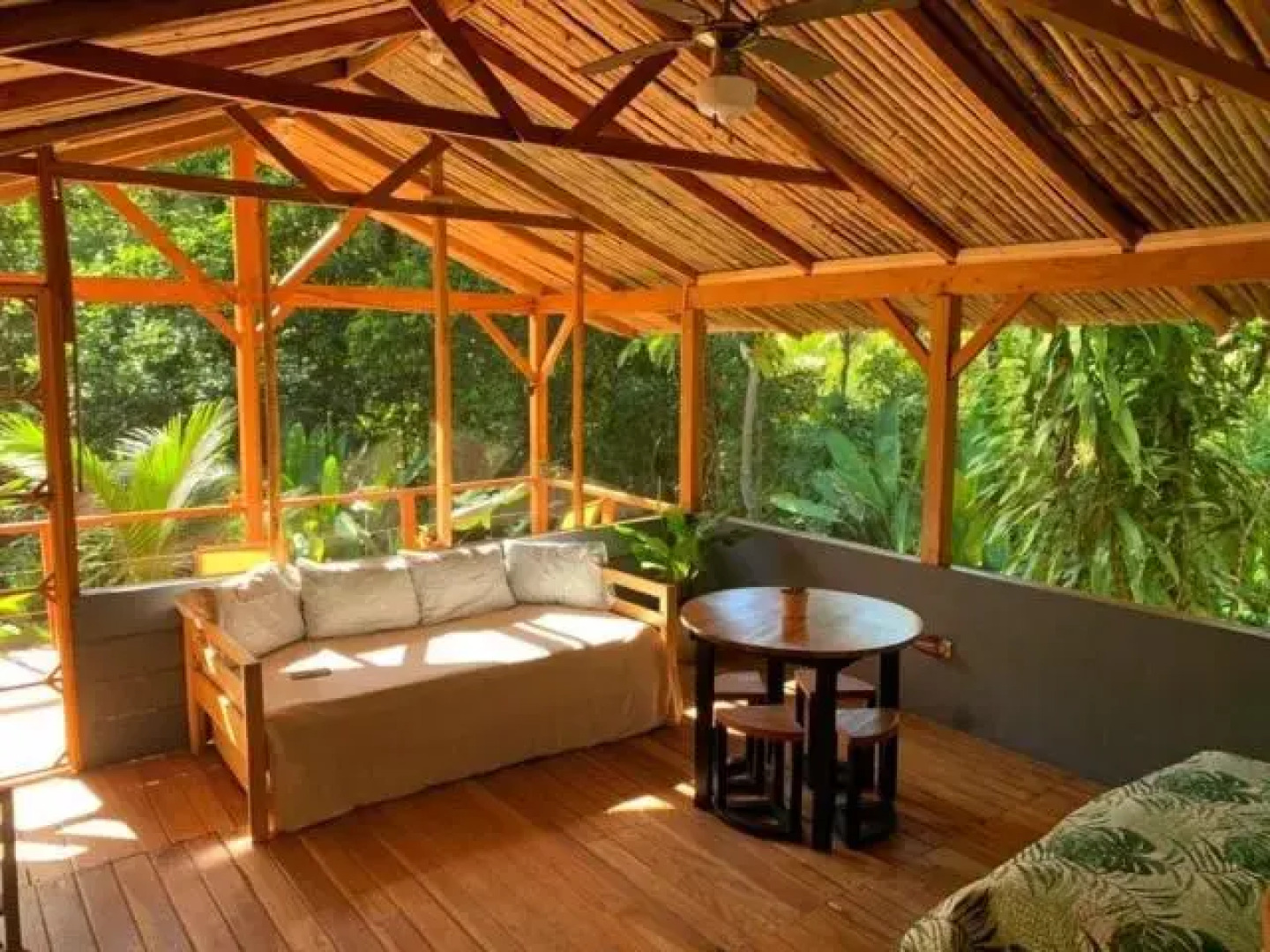 Private jungle “Loft del Rio” river access