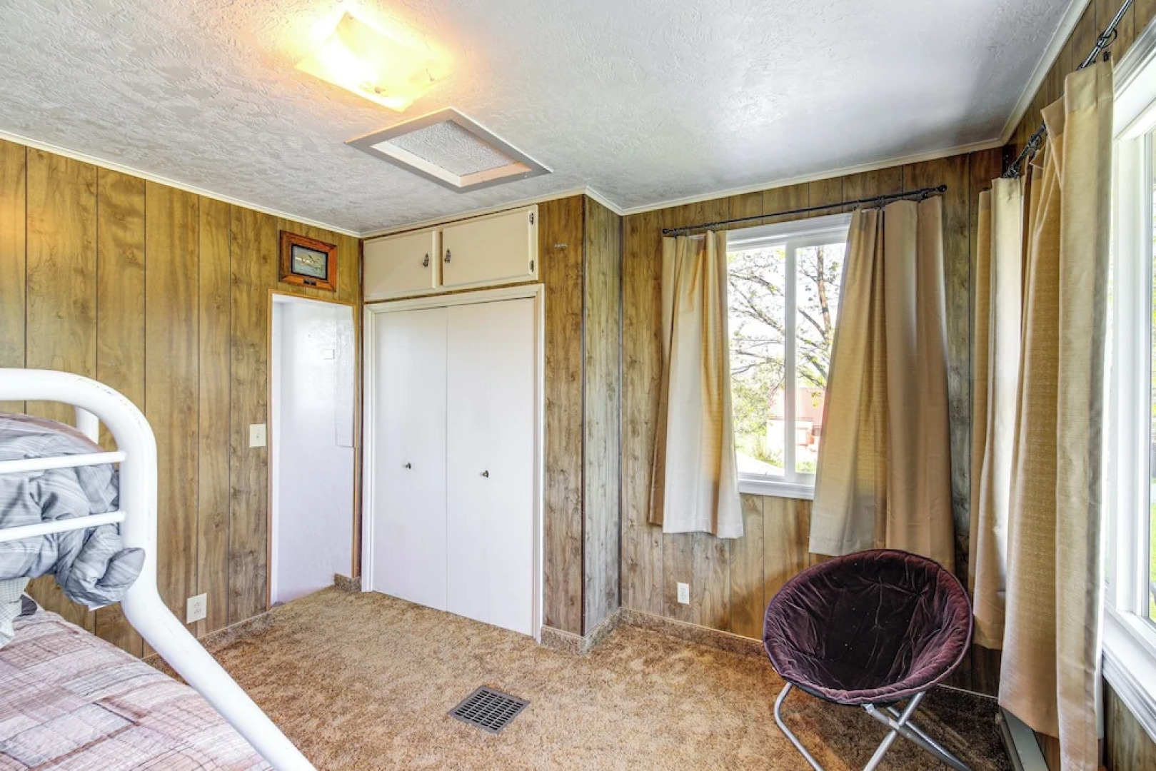 Charlo Cabin Rental ~ 20 Mi to Flathead Lake!