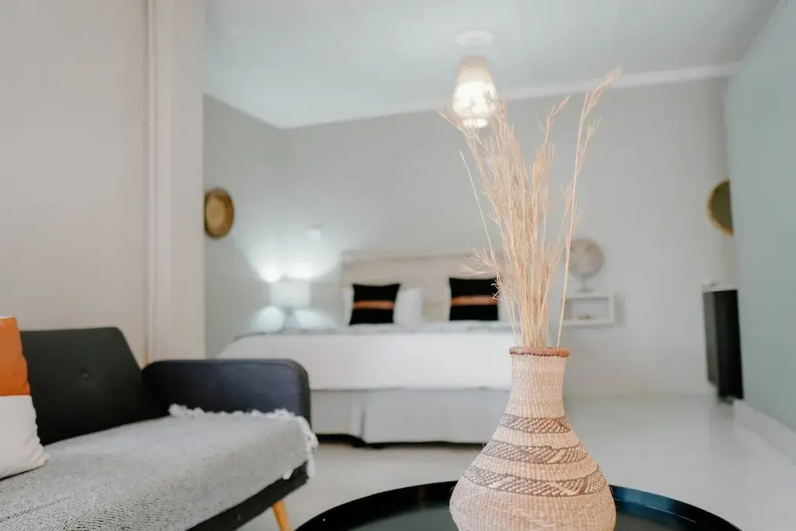 Lighthouse Guesthouse & Cafe