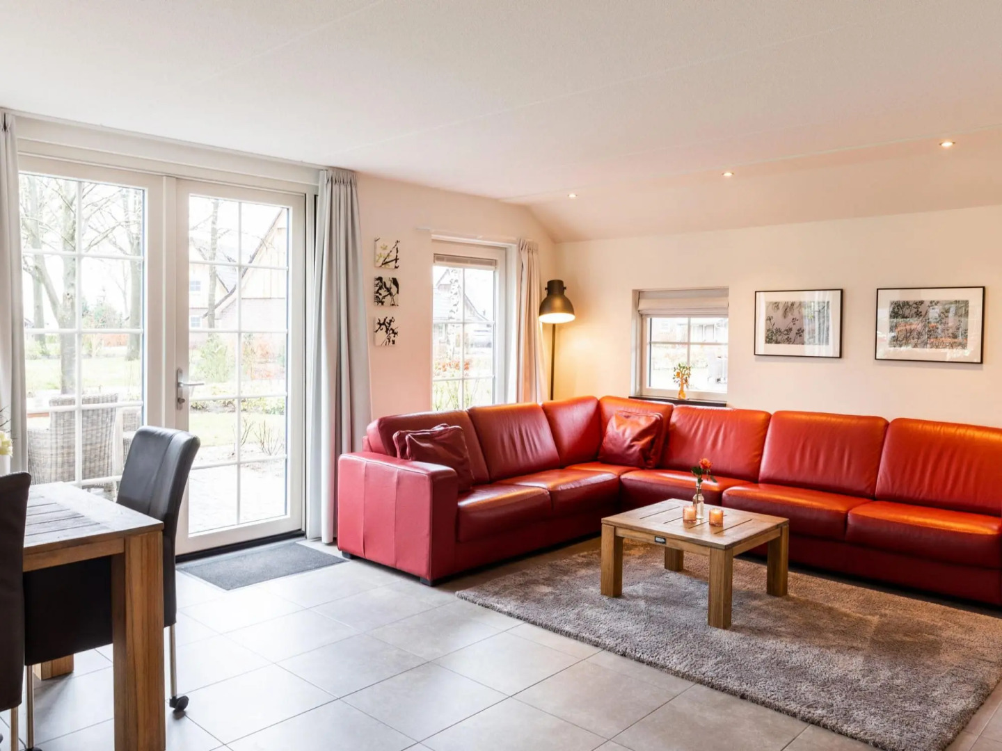 Family Villa + Sauna & Sunroom