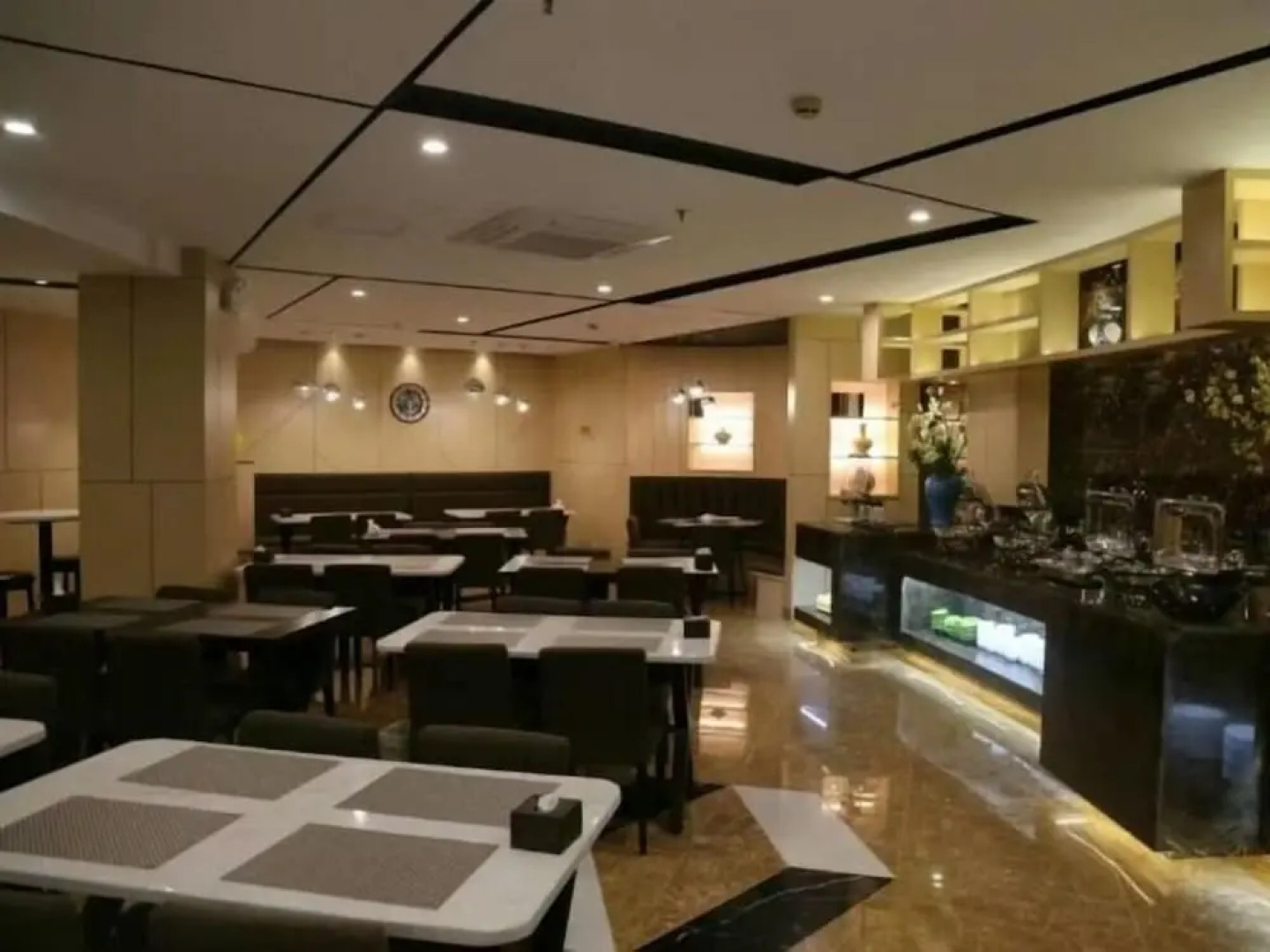 GreenTree Inn Yangzhou Gaoyou Municipal Government Business Hotel