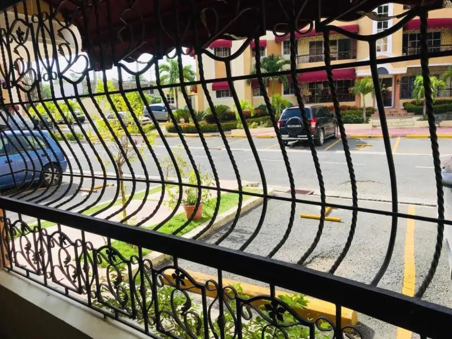 Total New Exclusive Apt At Paradise V