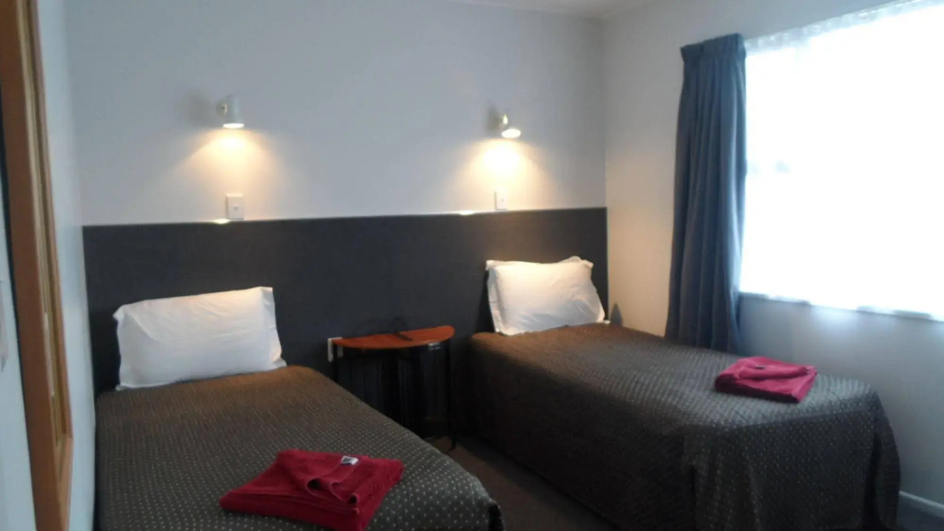 Thornton Lodge Motel