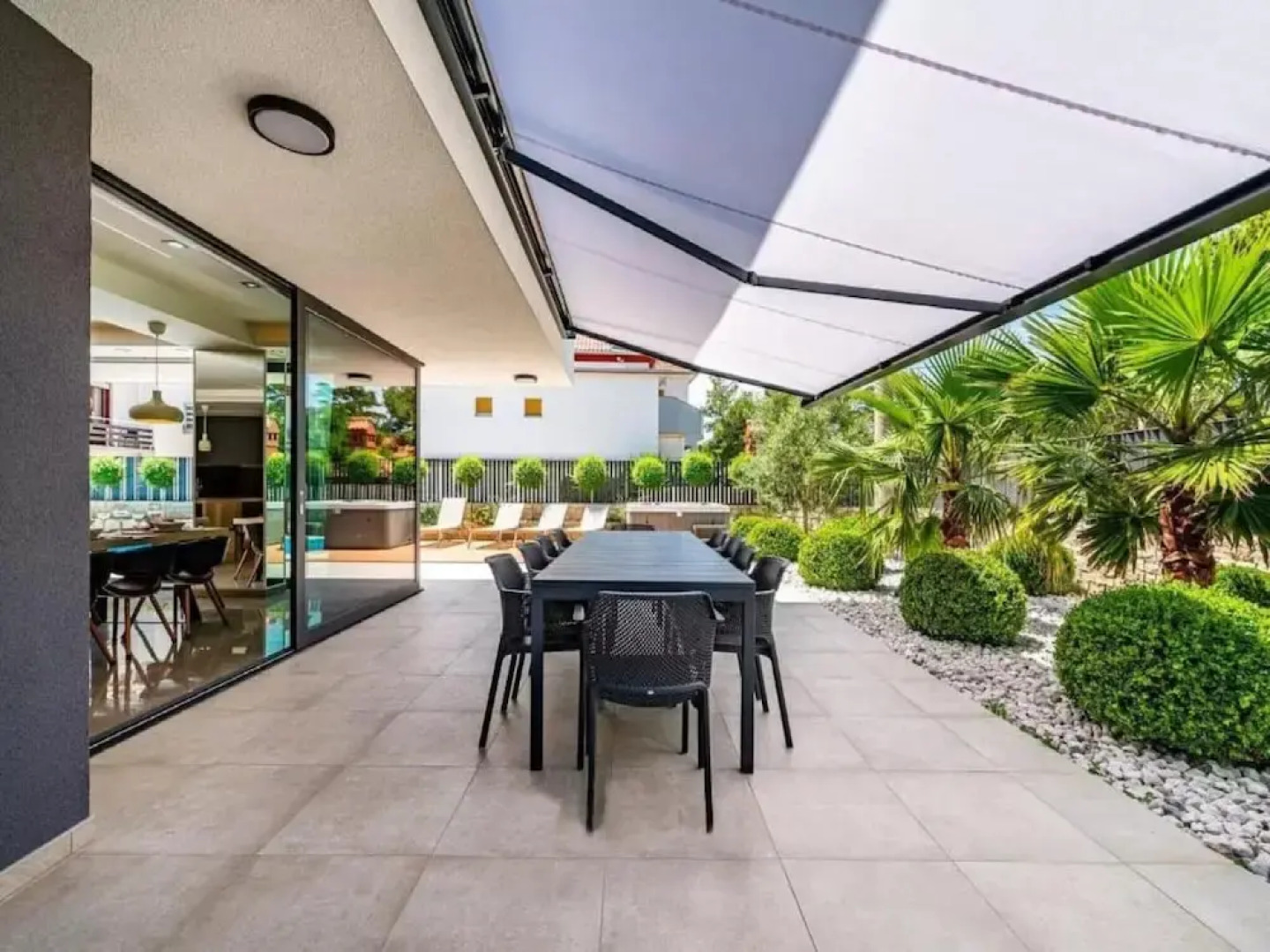 Villa Alpha - Four Bedroom Villa With Swimming Pool