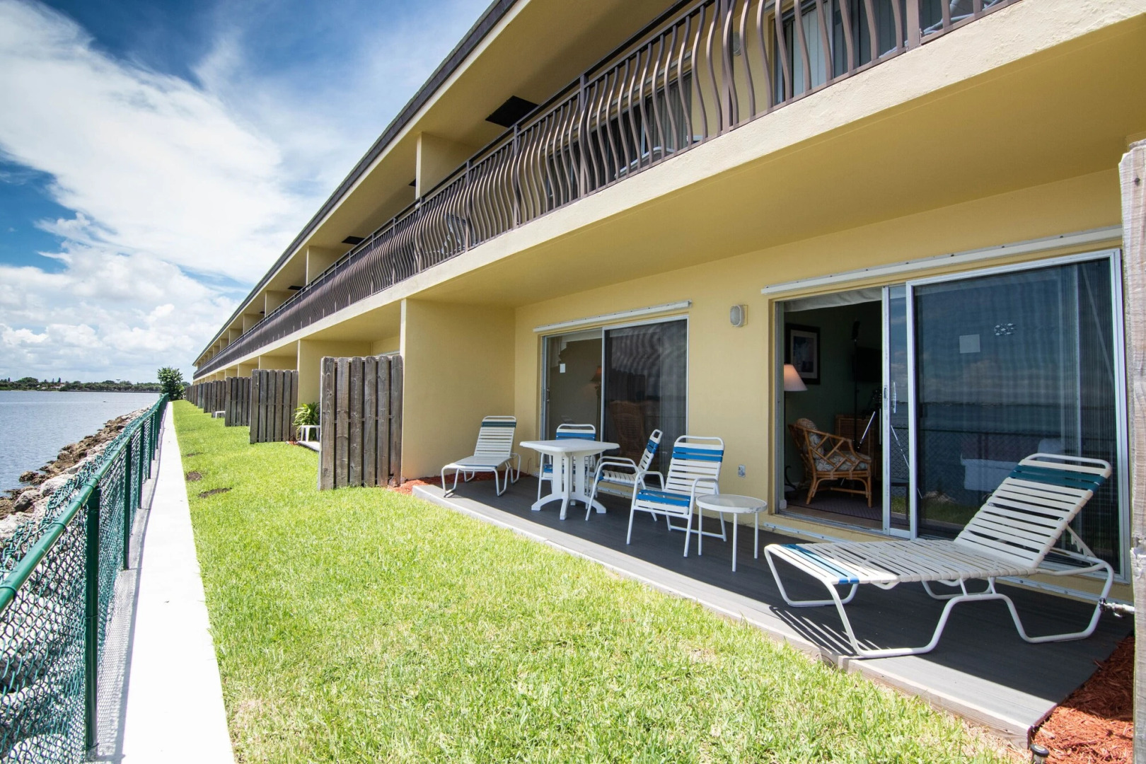 Palm Beach Waterfront Suites