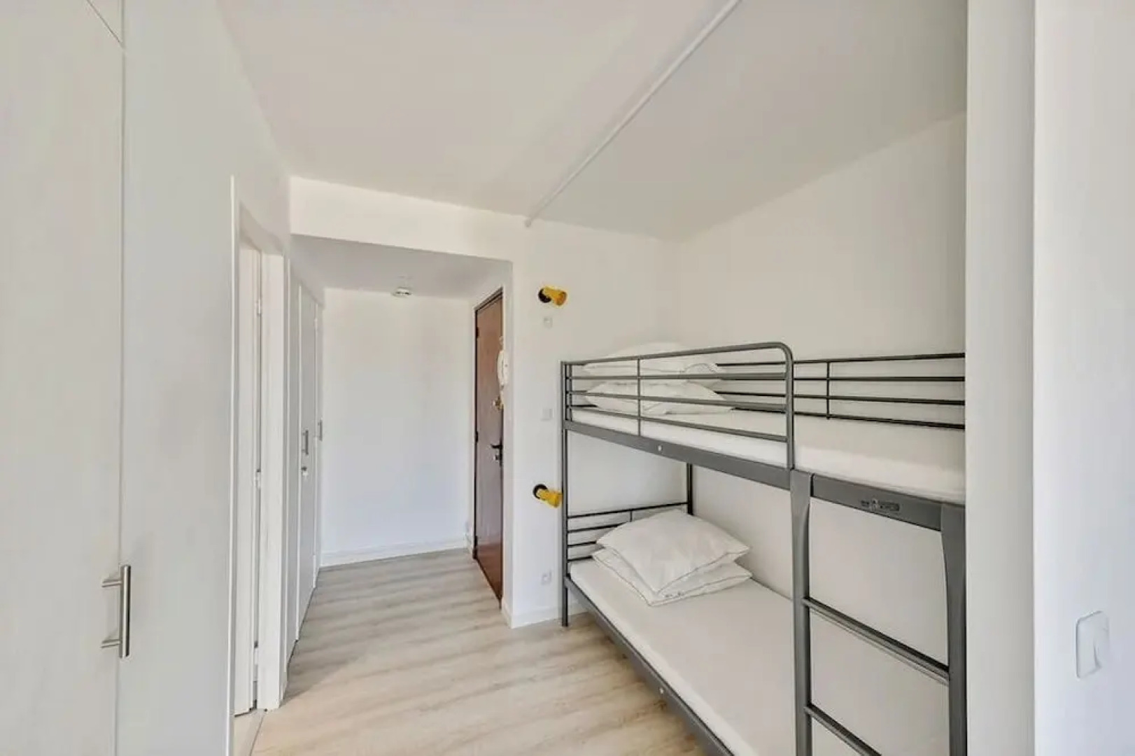 Splendide T2 piscine terrasse clim