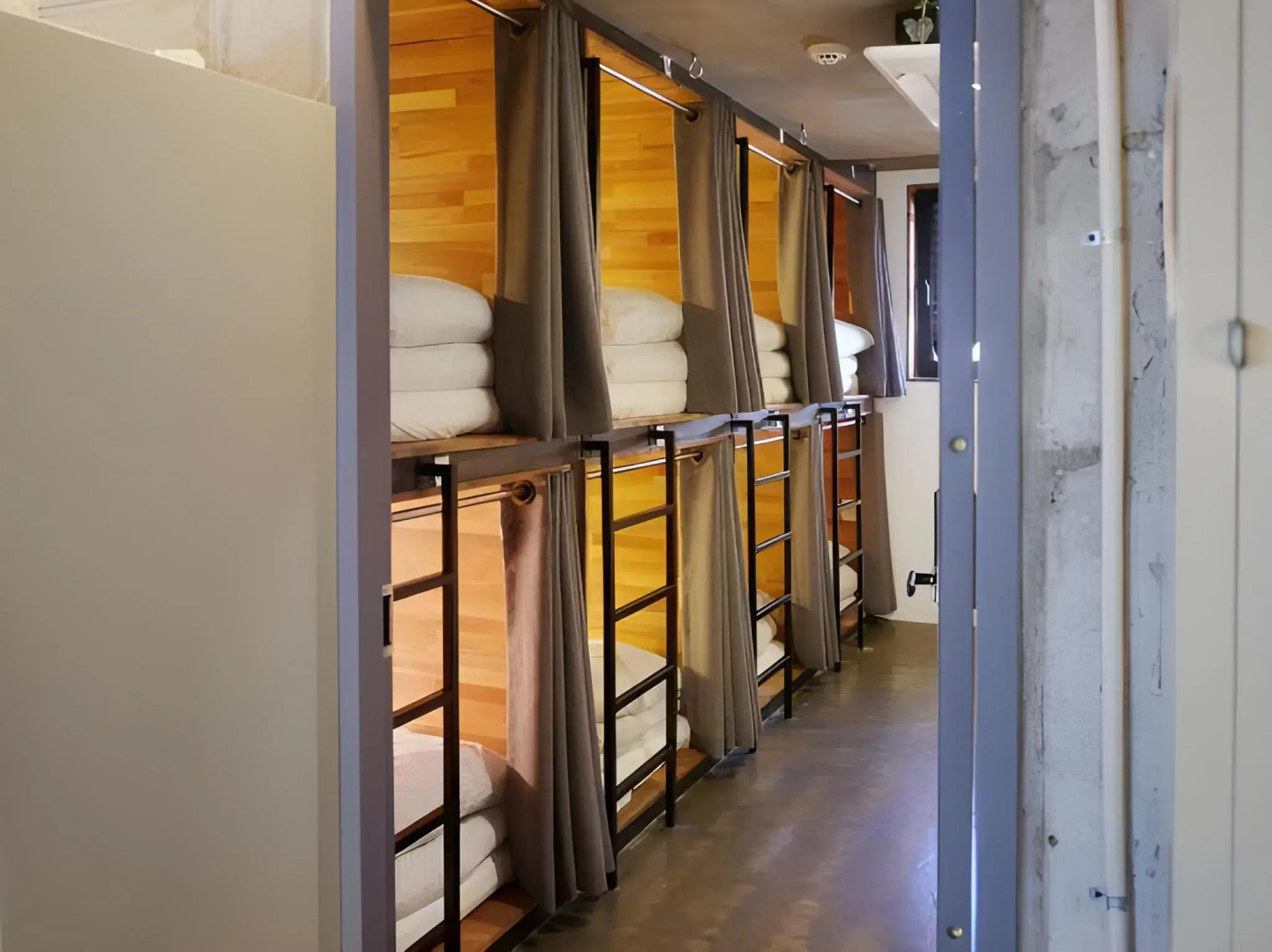 Step Inn Myeongdong 2 - Hostel