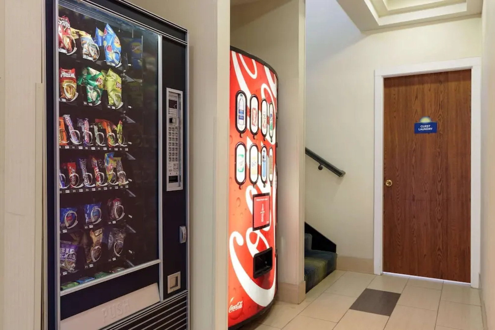 White Lake Inn & Tavern