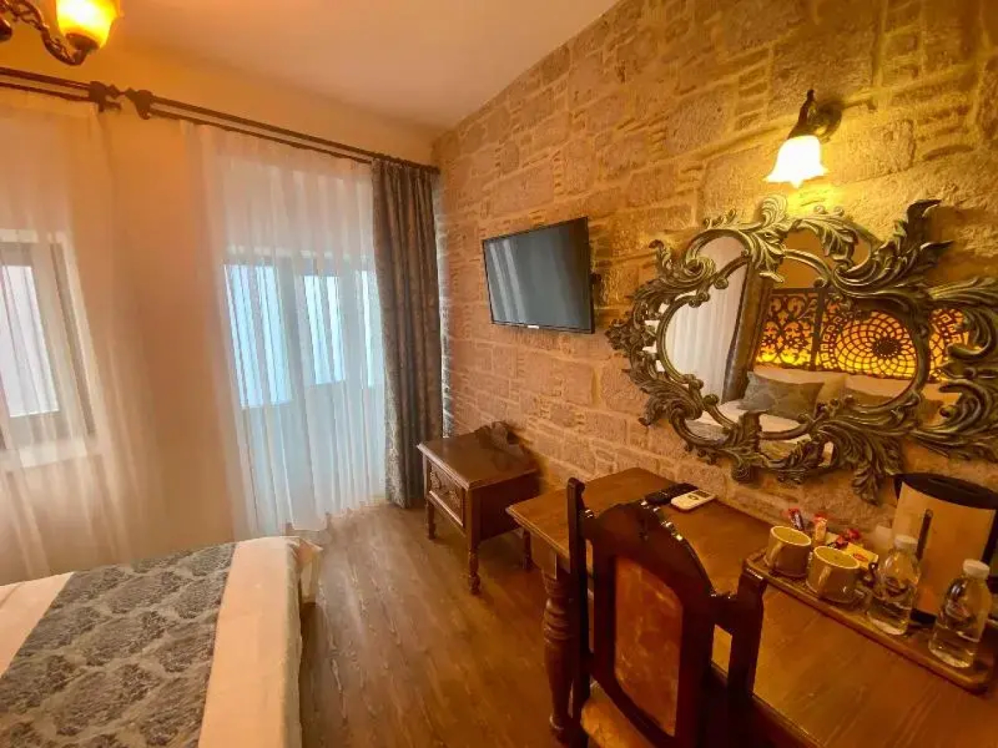 Rebetiko Luxury Hotel & Pool