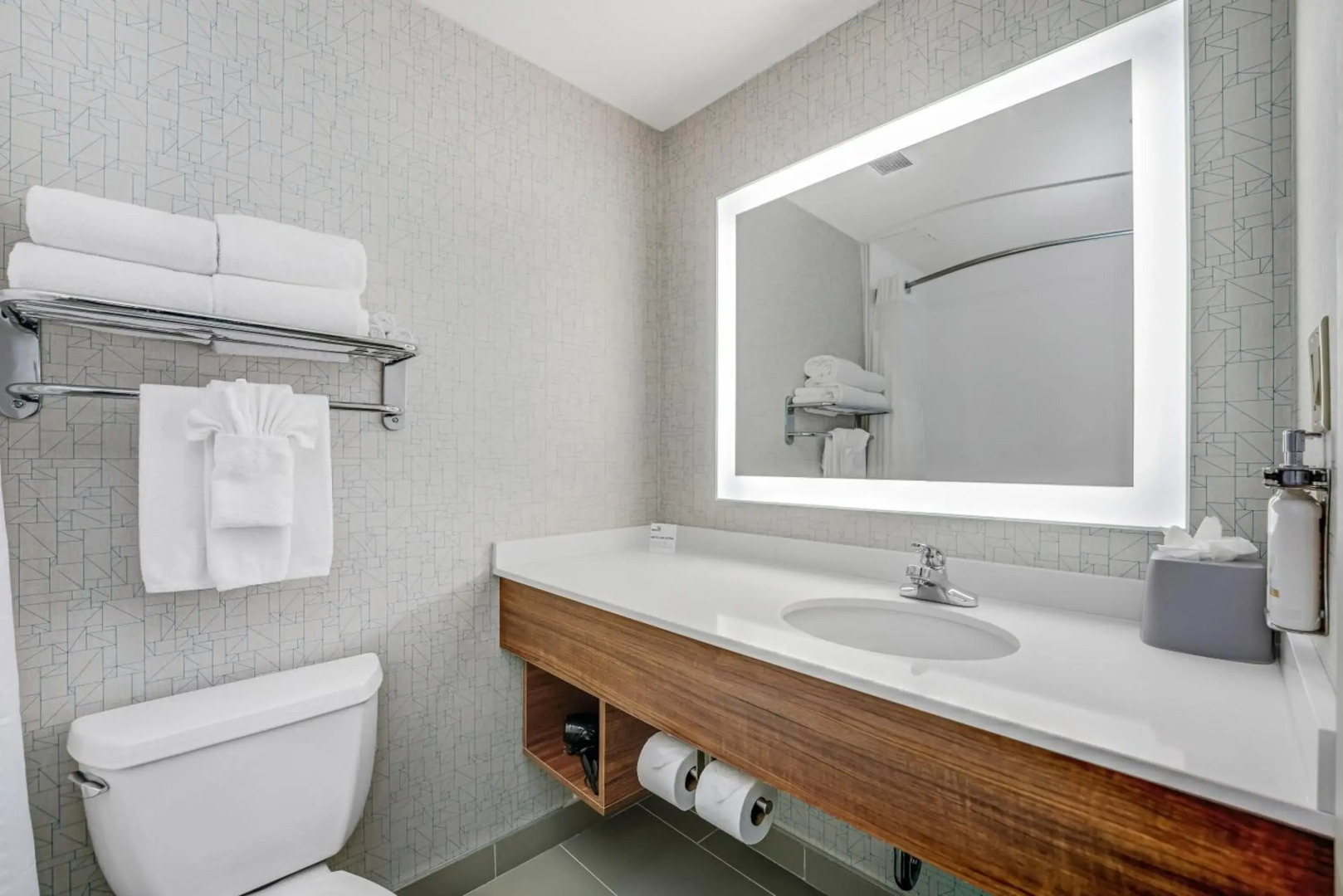 Holiday Inn Express Hotel & Suites Edmonton South by IHG